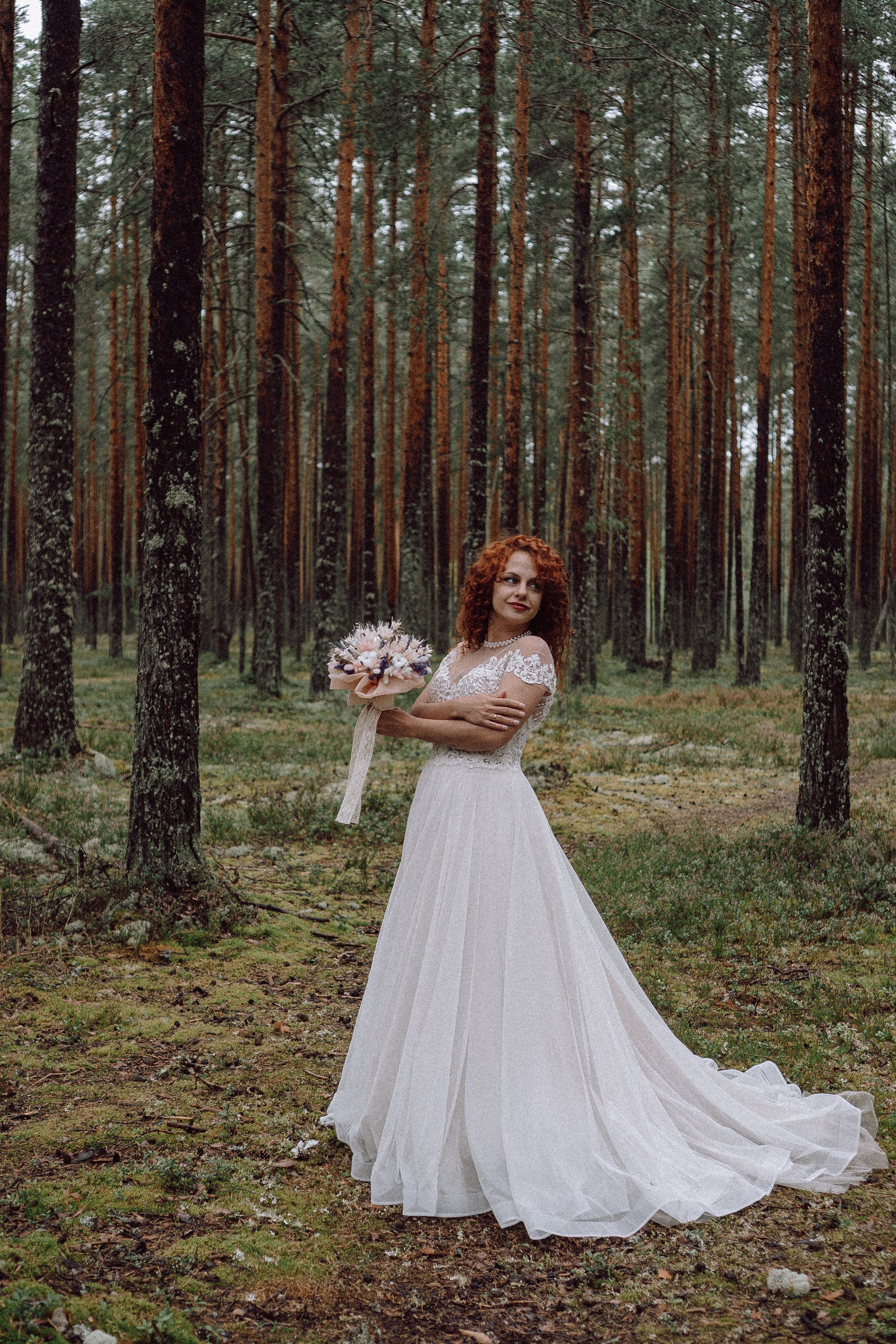 СВАДЕБНАЯ ФОТОСЕССИИЯ ПАРЫ В ГОРОДЕ ПРИОЗЕРСК В СОСНОВОМ ЛЕСУ И С ПИКАПОМ. Профессиональный фотограф, Санкт-Петербург — Виктория Богомолова