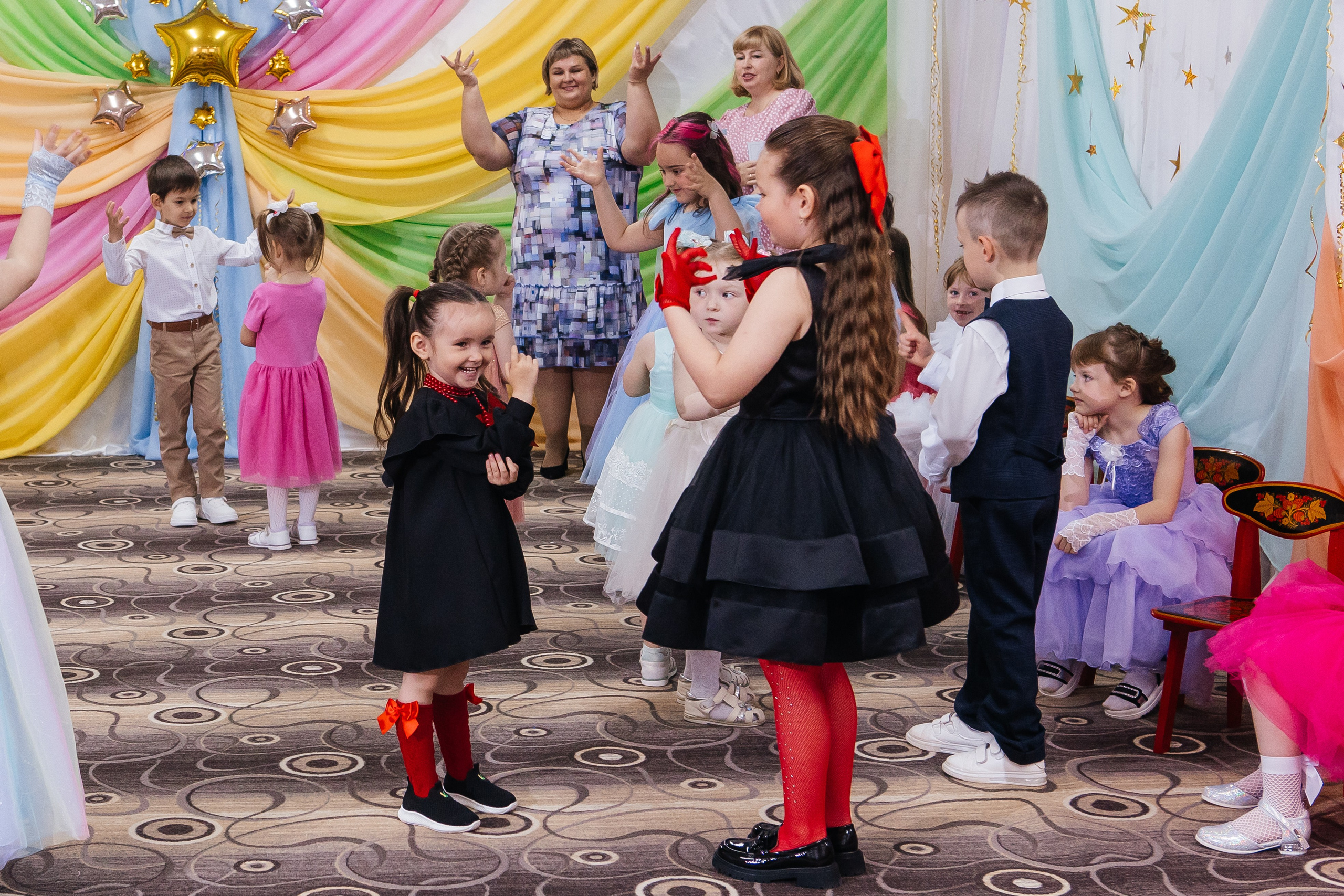Д/с Сказка Выпускной. Свадебный, семейный фотограф. Выпускные альбомы в Коченёво / Новосибирск. Наталья Байкуш
