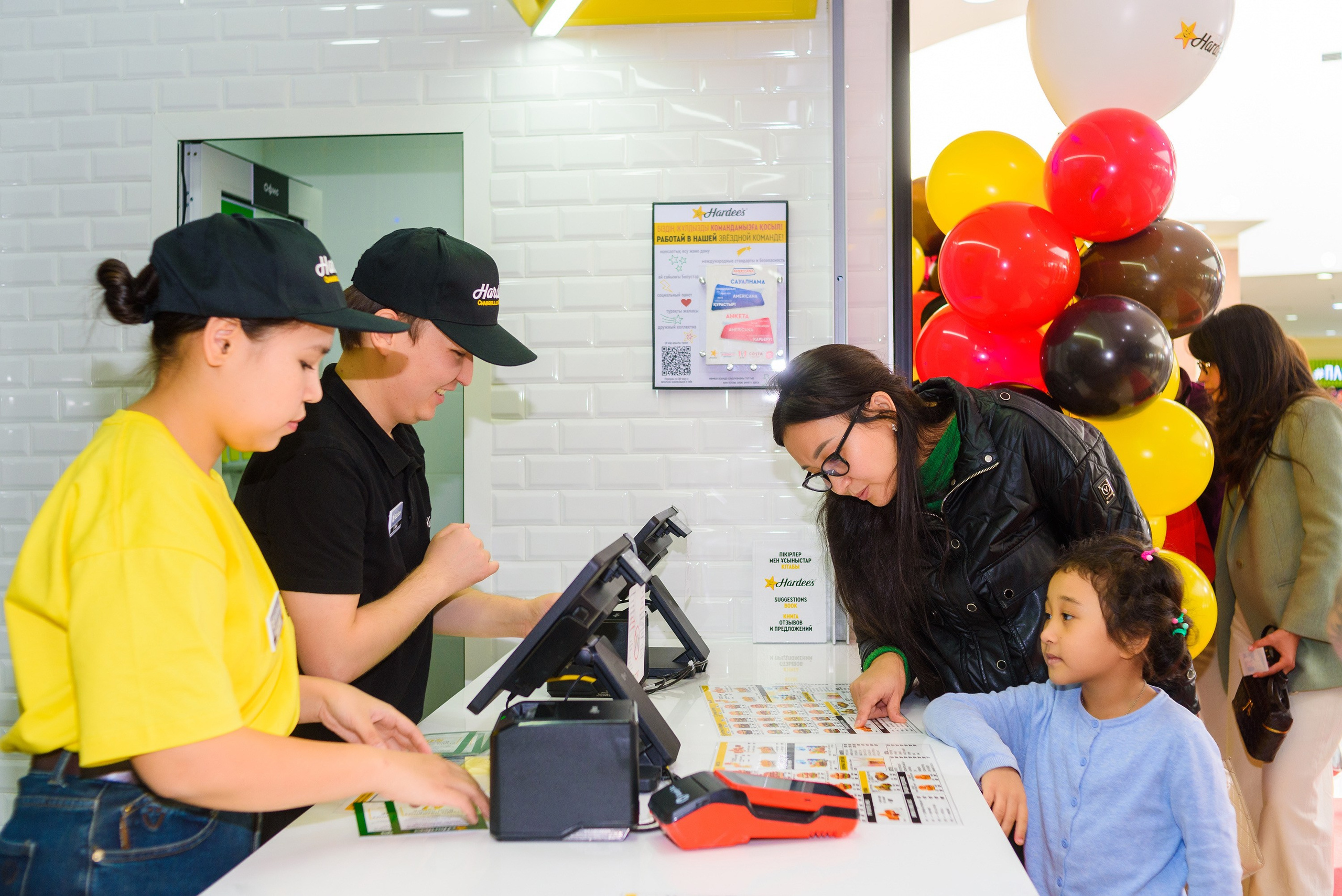 Репортажная съемка в Шымкенте — репортажный фотограф Михаил Клёшев. Михаил Клёшев — Профессиональный фотограф в Шымкенте и области
