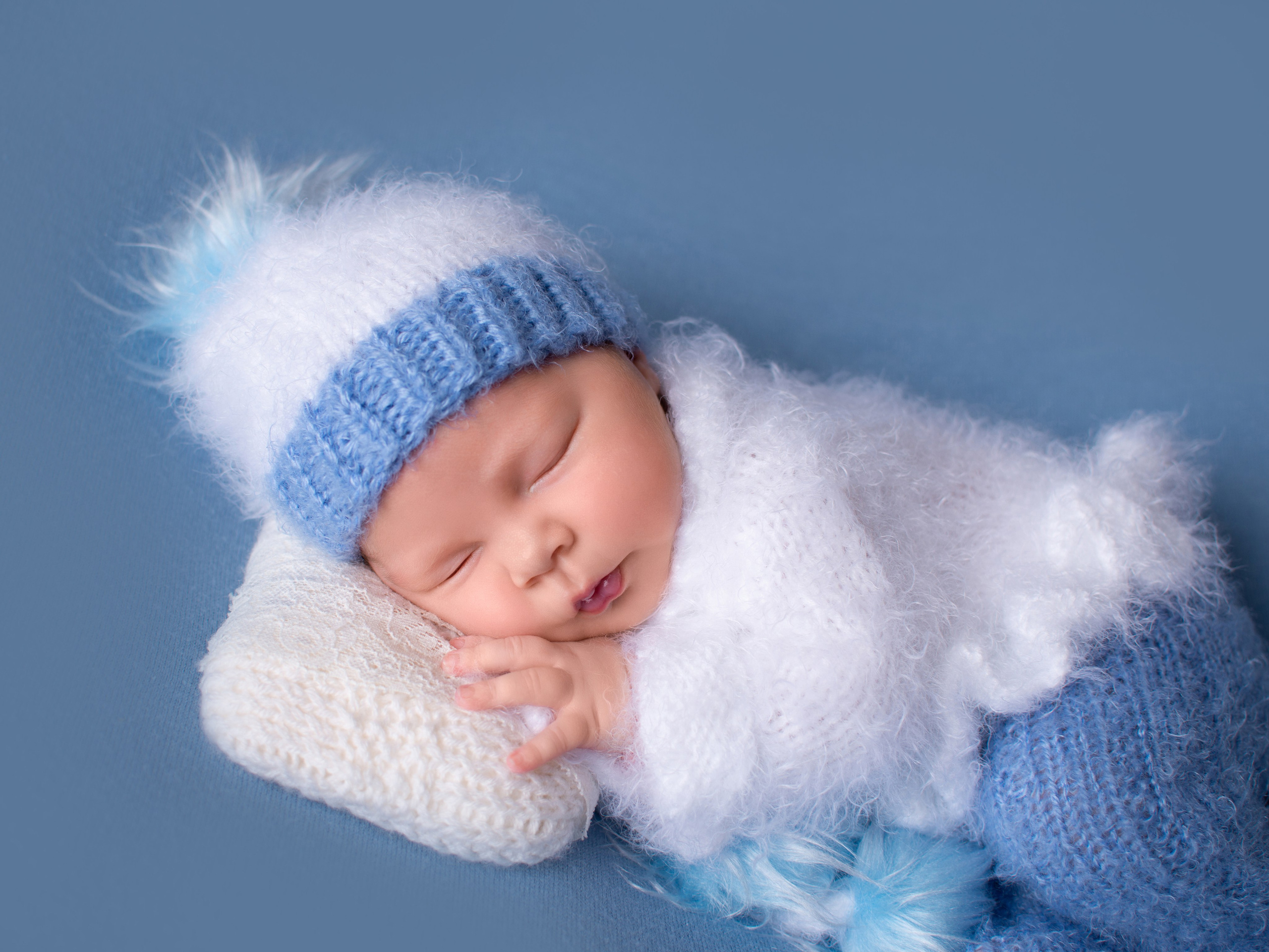 Фотосессия младенца дома Краснодар Губернский. Фотограф новорожденных Краснодар Малышенко Надежда