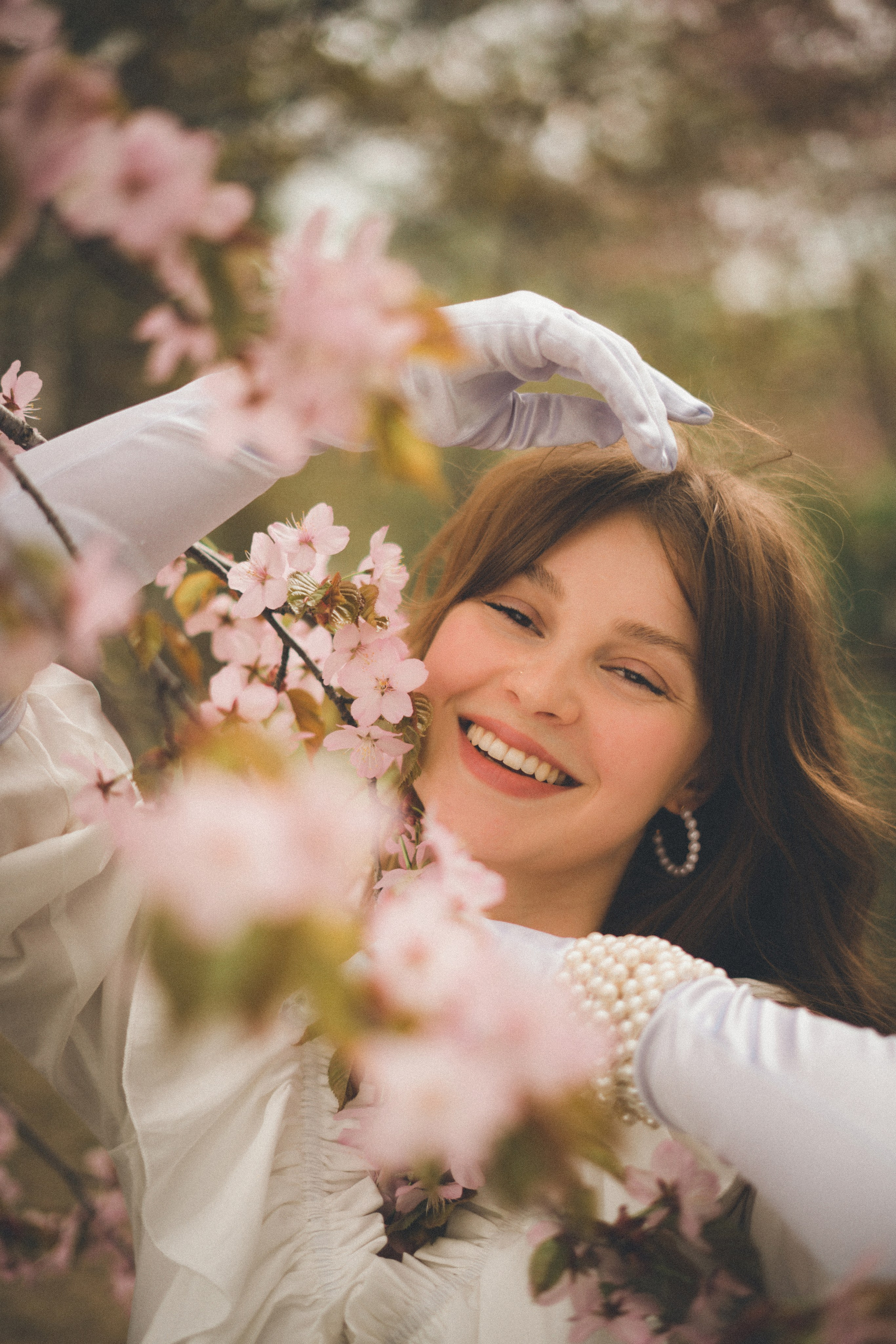 Девушка и сакура. Фотограф сахалин