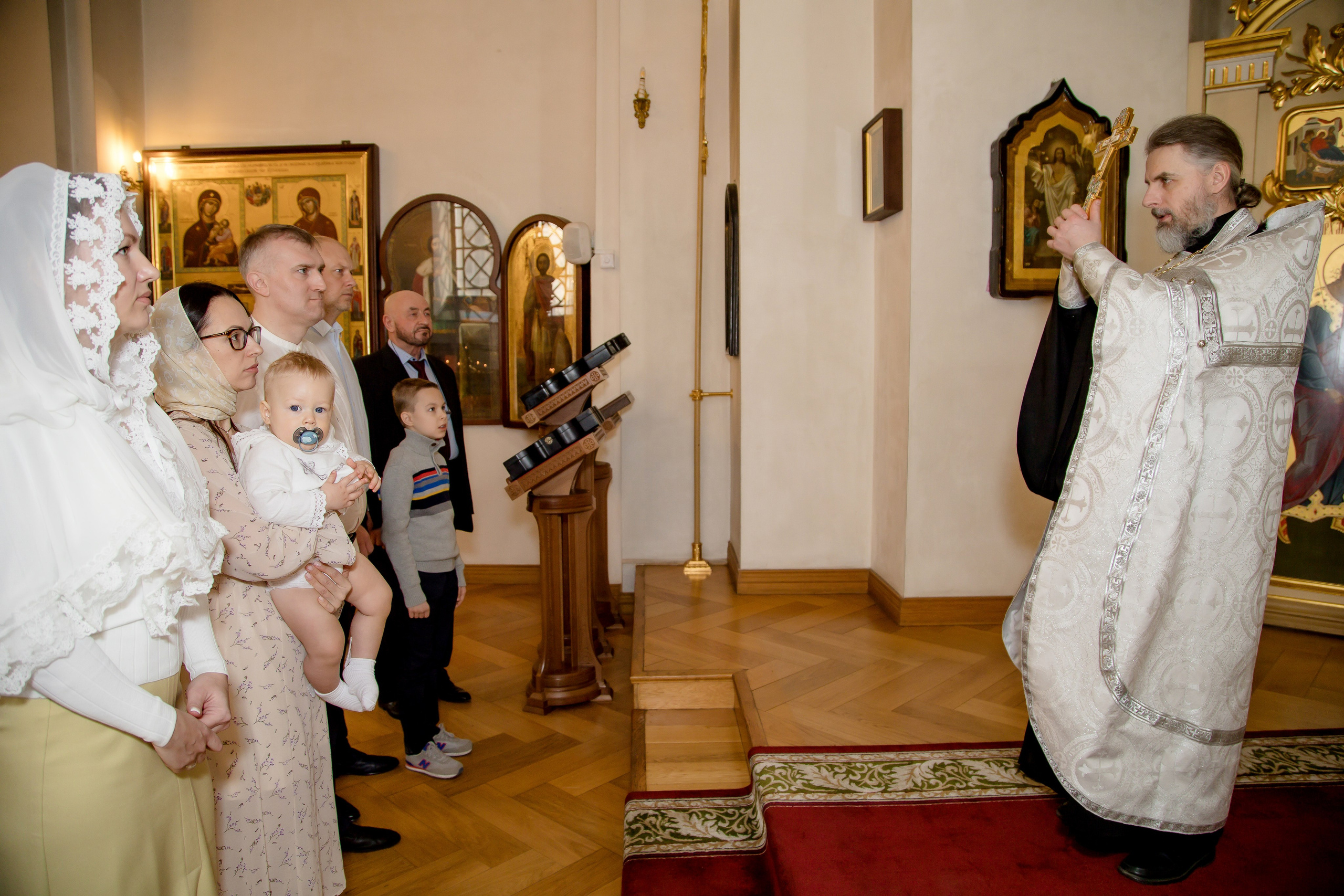 Крещение. Фотограф Краснодара, фотограф в парке Галецкого.репортажный фотограф. детский фотограф, свадебный фотограф. профессиональный фотограф