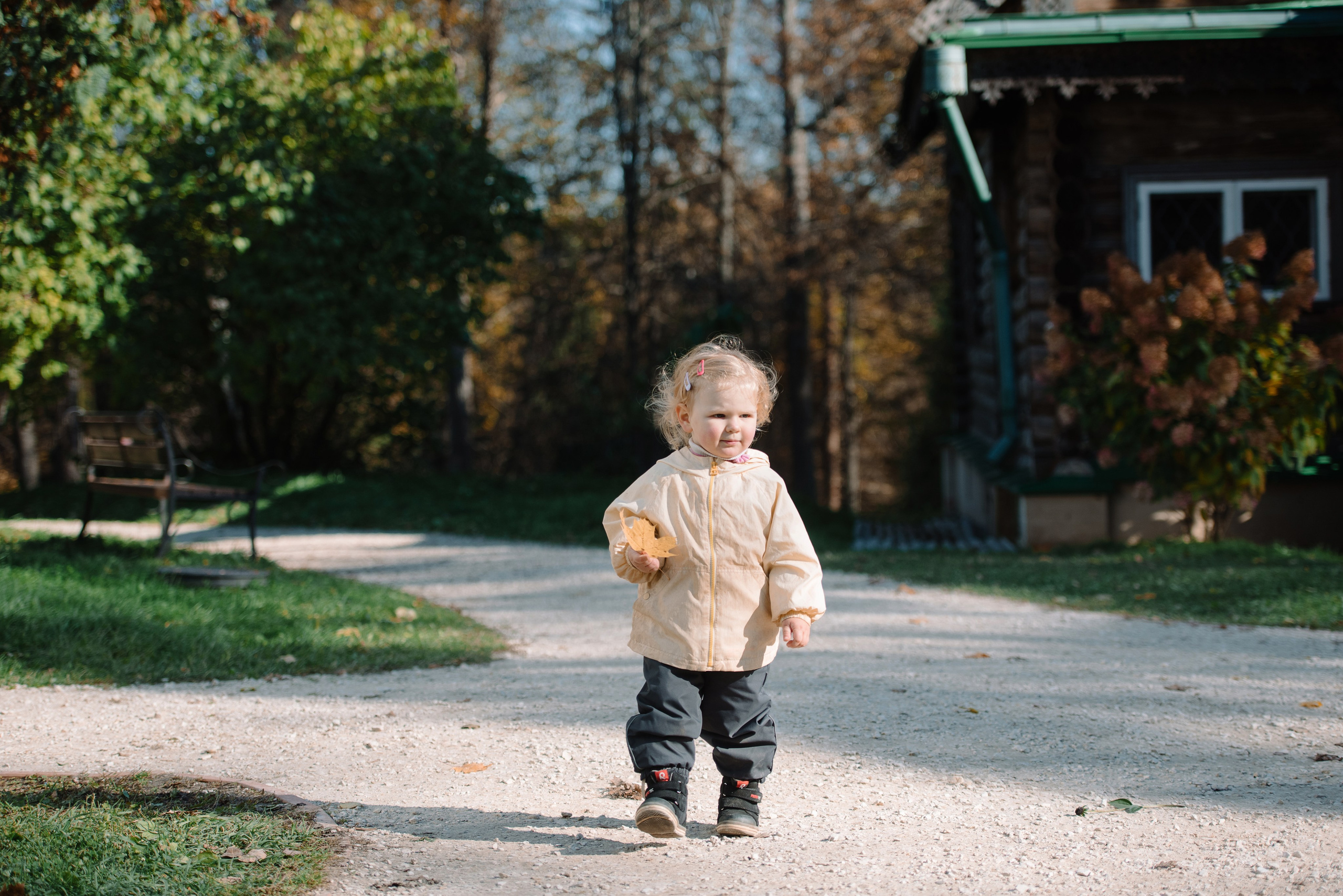 Настя и Василиса. Дом + прогулка. Фотограф Алиса Калинина