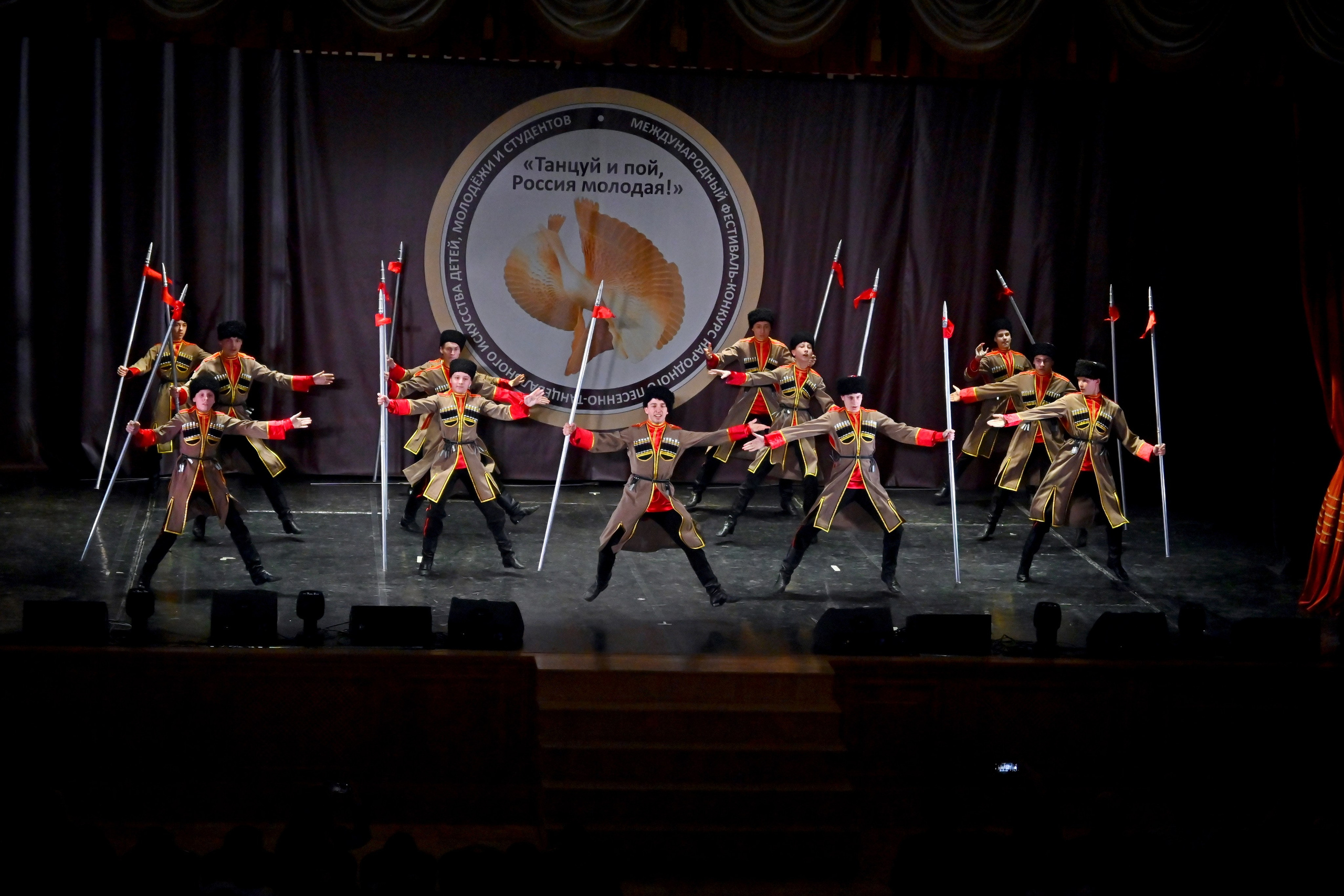 Гала-концерт. Танцуй и пой, Россия Молодая! 22.04.2024. Профессиональный фотограф в Москве Алёна Котова