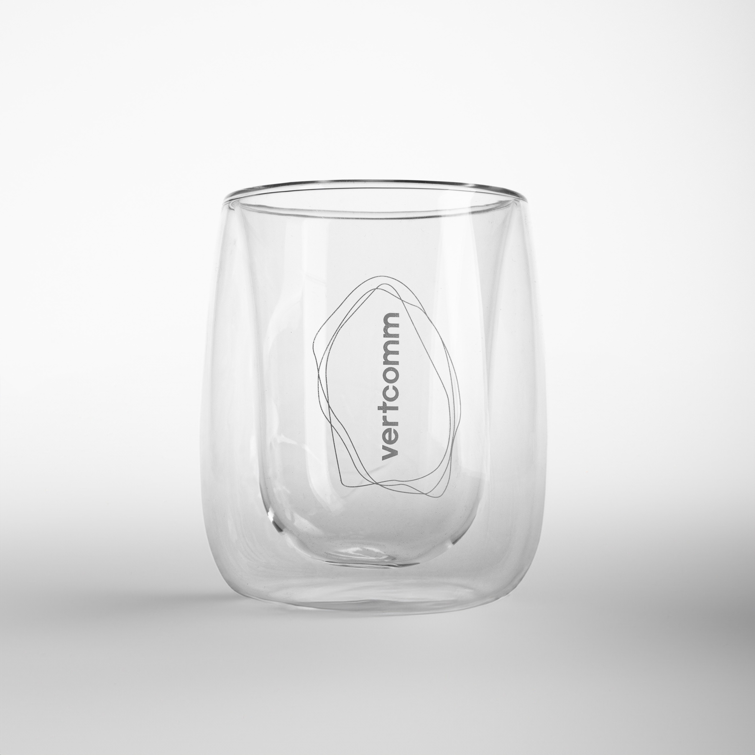 Мерчшоп vertcomm. Романова Александра фотограф в Москве