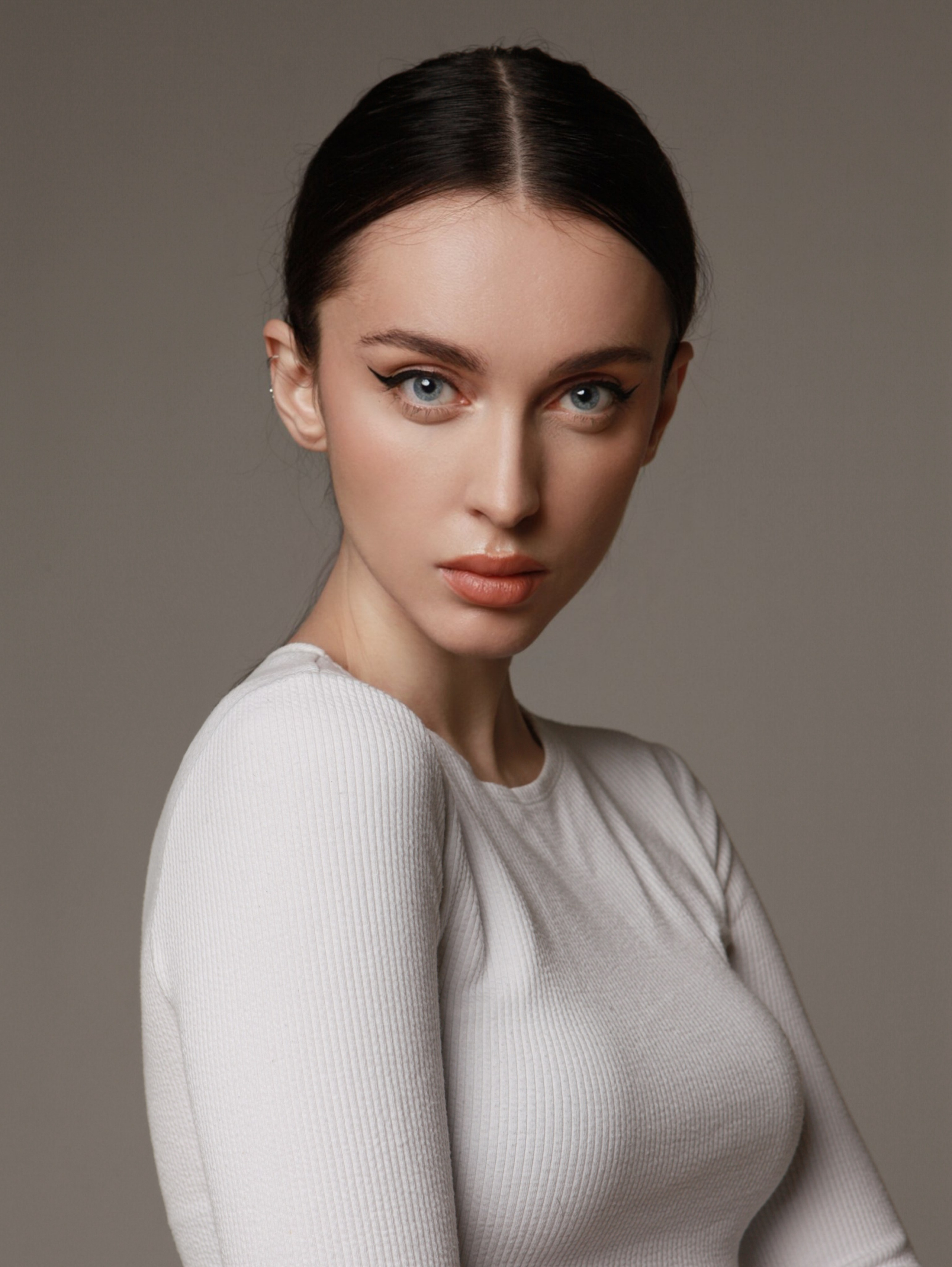 Оксана К. Экскл. Фото и видео продакшн в Москве — съемка для брендов и маркетплейсов