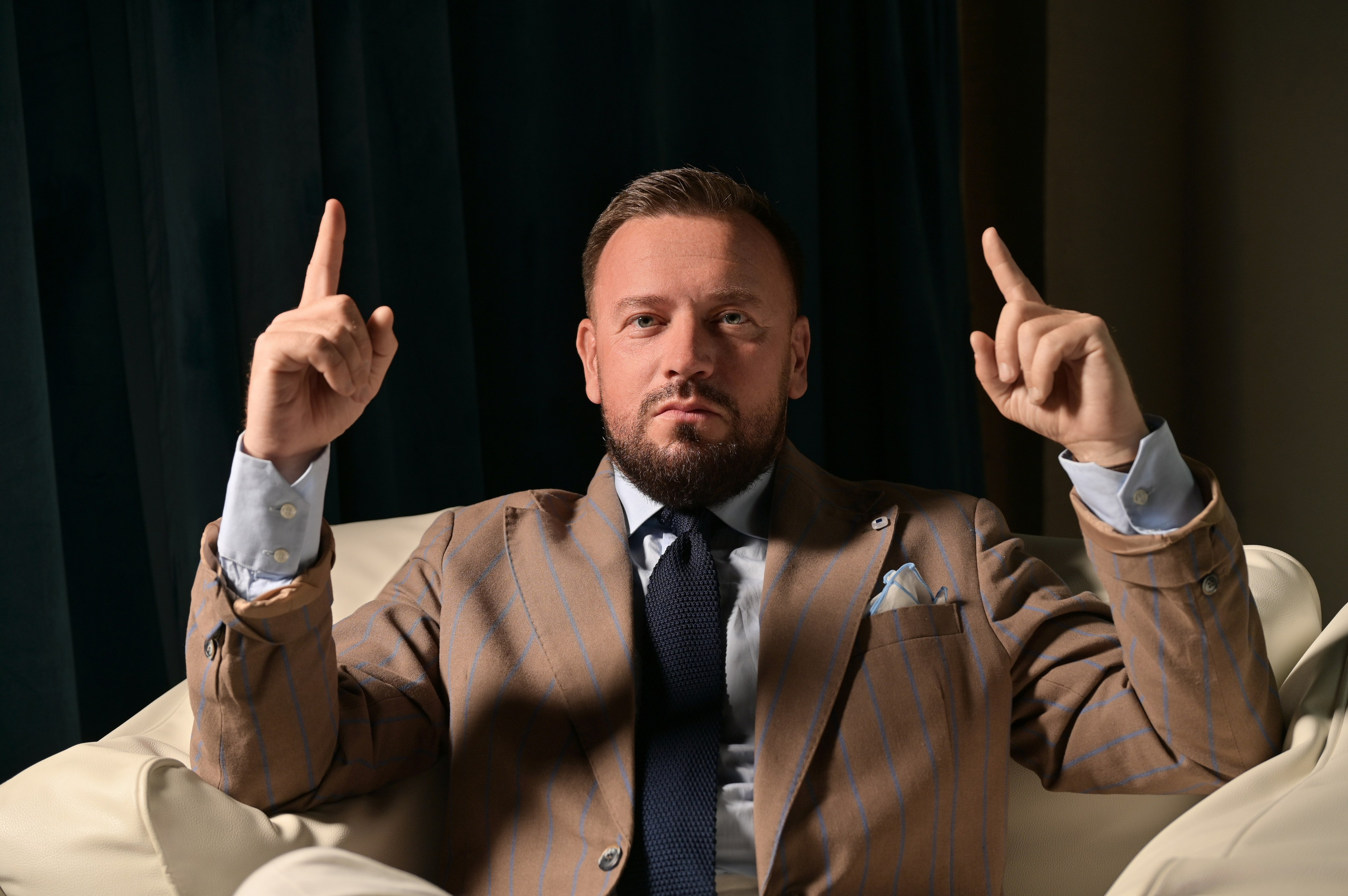Мужской портрет в студии. Репортажный фотограф в Краснодаре Валентина Пащенко
