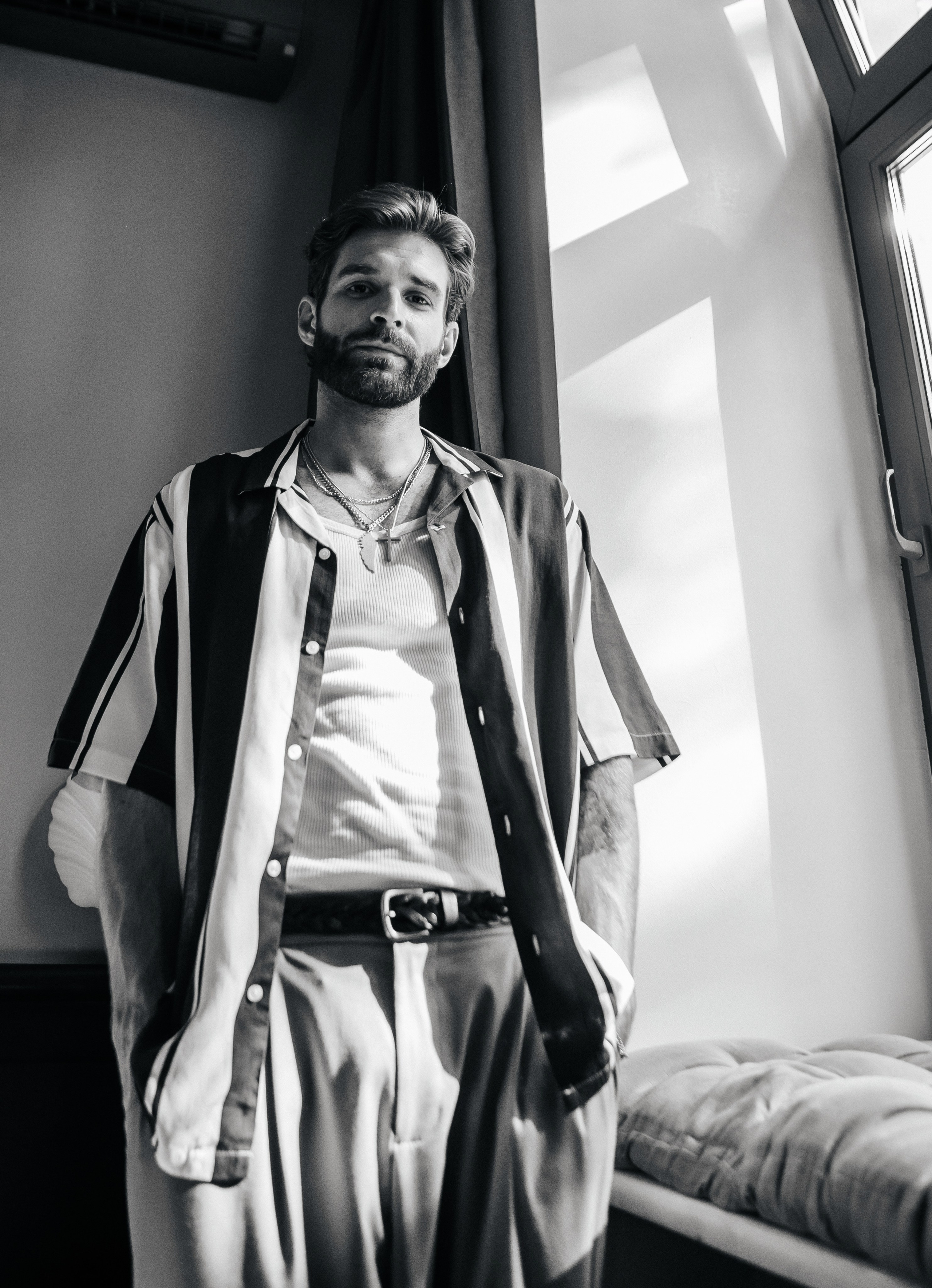 Мужской портрет «мысли не дают мне покоя». Свадебный и семейный фотограф Ибрагимова Мария из Екатеринбурга