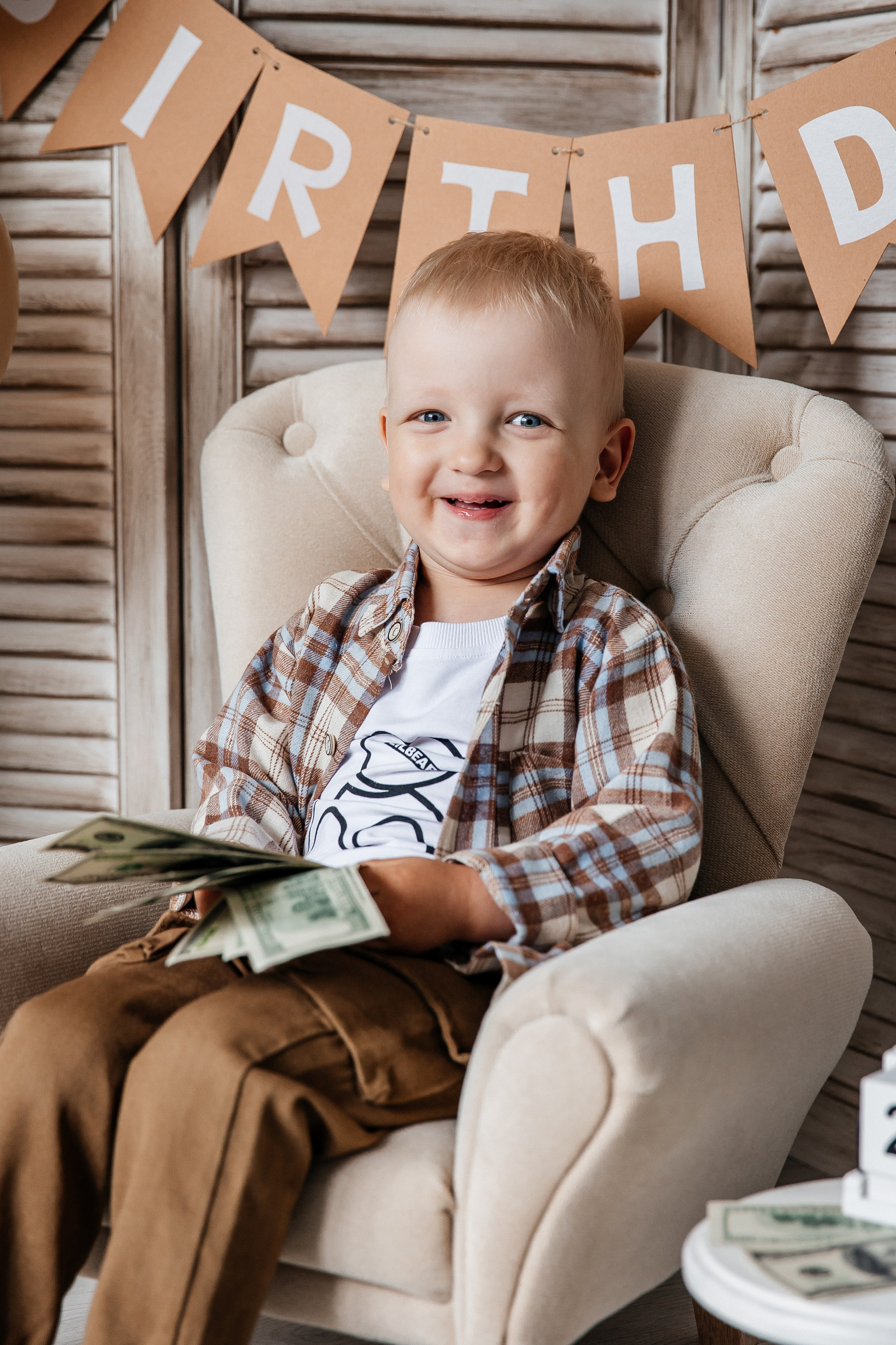 В кресле (до 3 лет). Детский фотограф, выпускные альбомы в Нижнем Новгороде Бодягина Мария