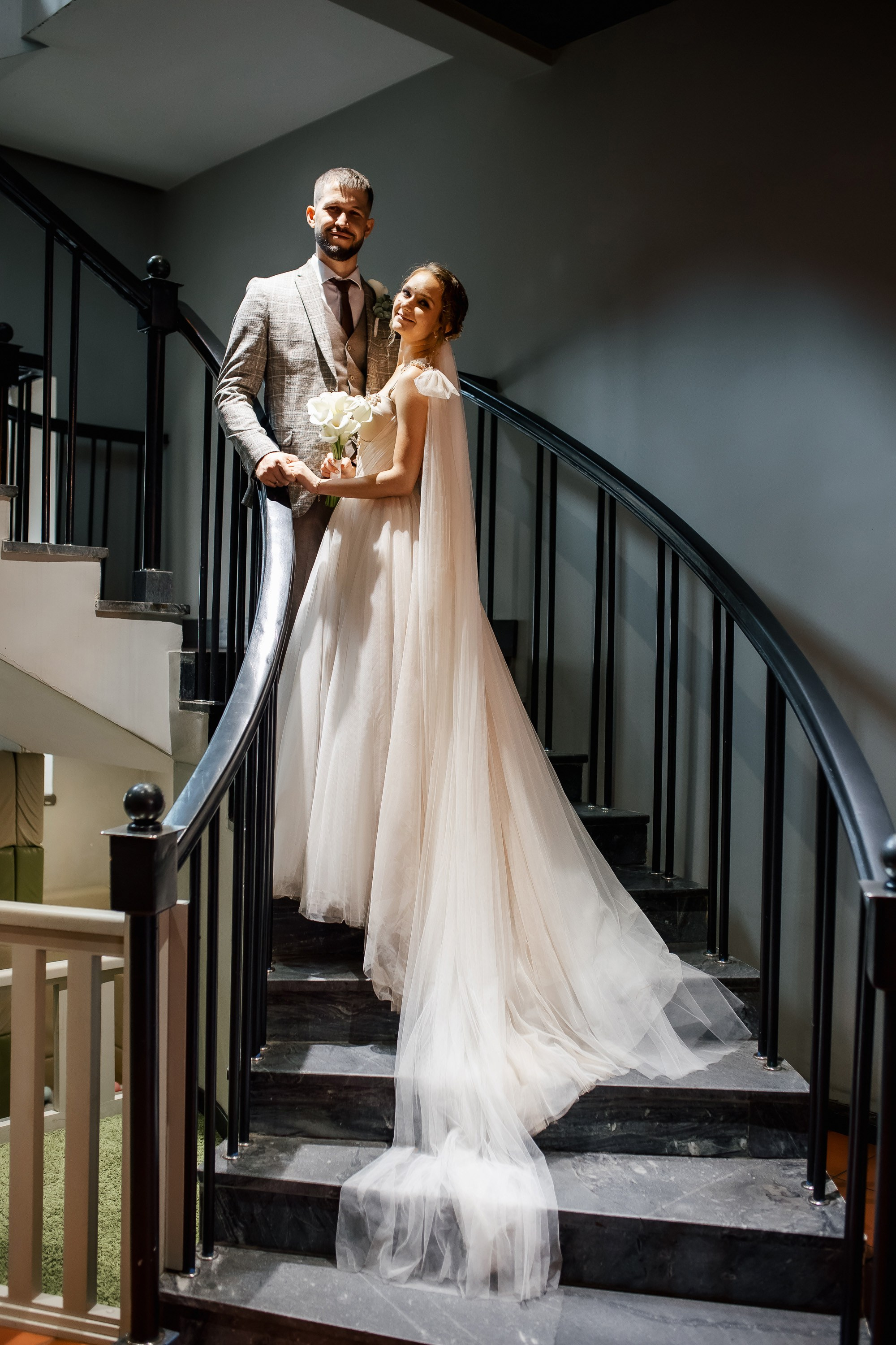 Степан и Ульяна. Утро. Загс. Прогулка. Дождь и солнце. Свадебный фотограф в Хабаровске