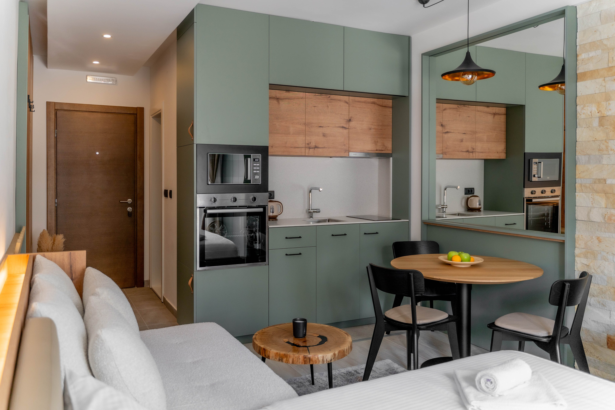 Madre interiors. Photographer Liana Sudets Serbia Kopaonik Brzece Brus