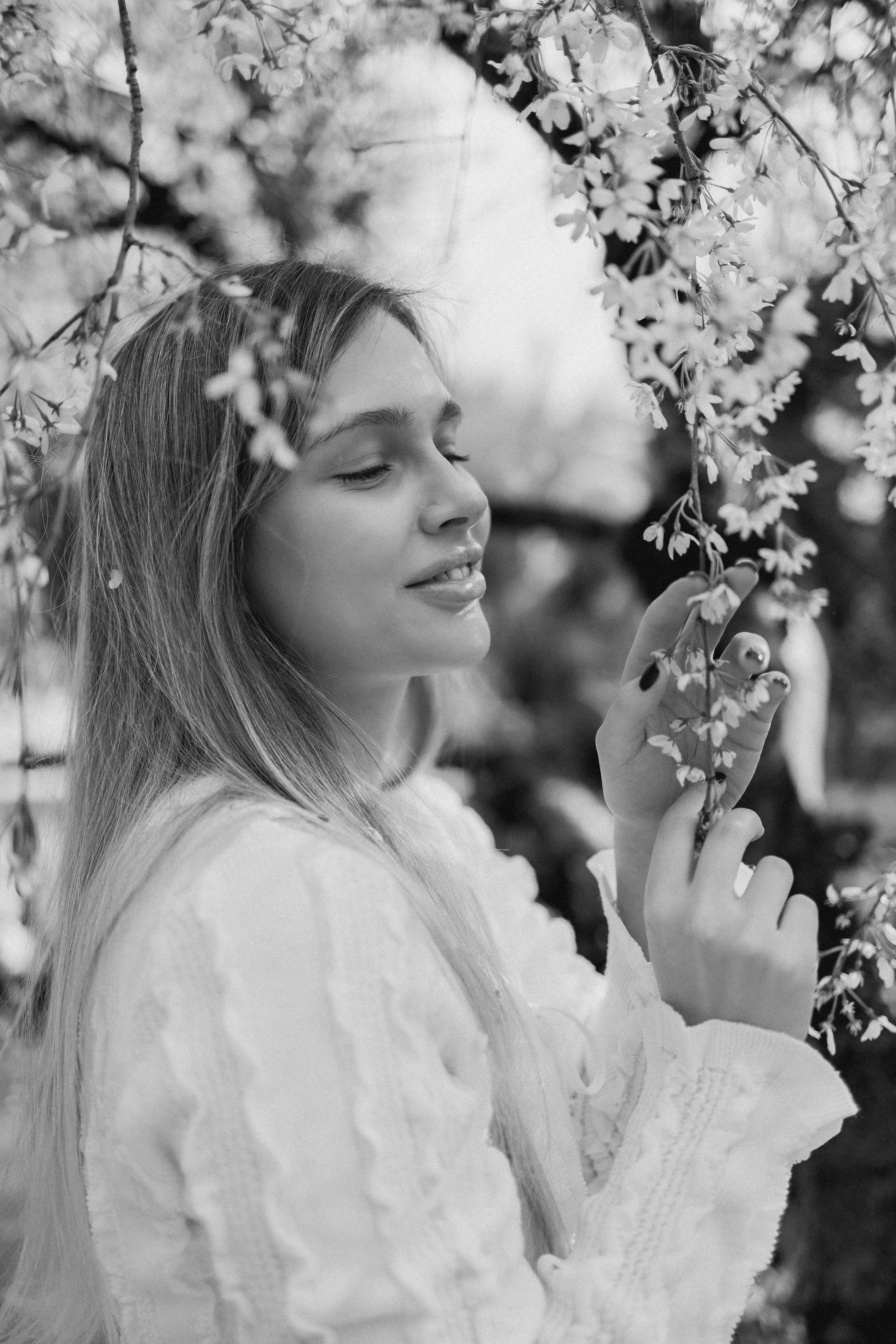 Света в сакуре. Фотограф Сочи Адлер Сириус Красная поляна Олеся Минив