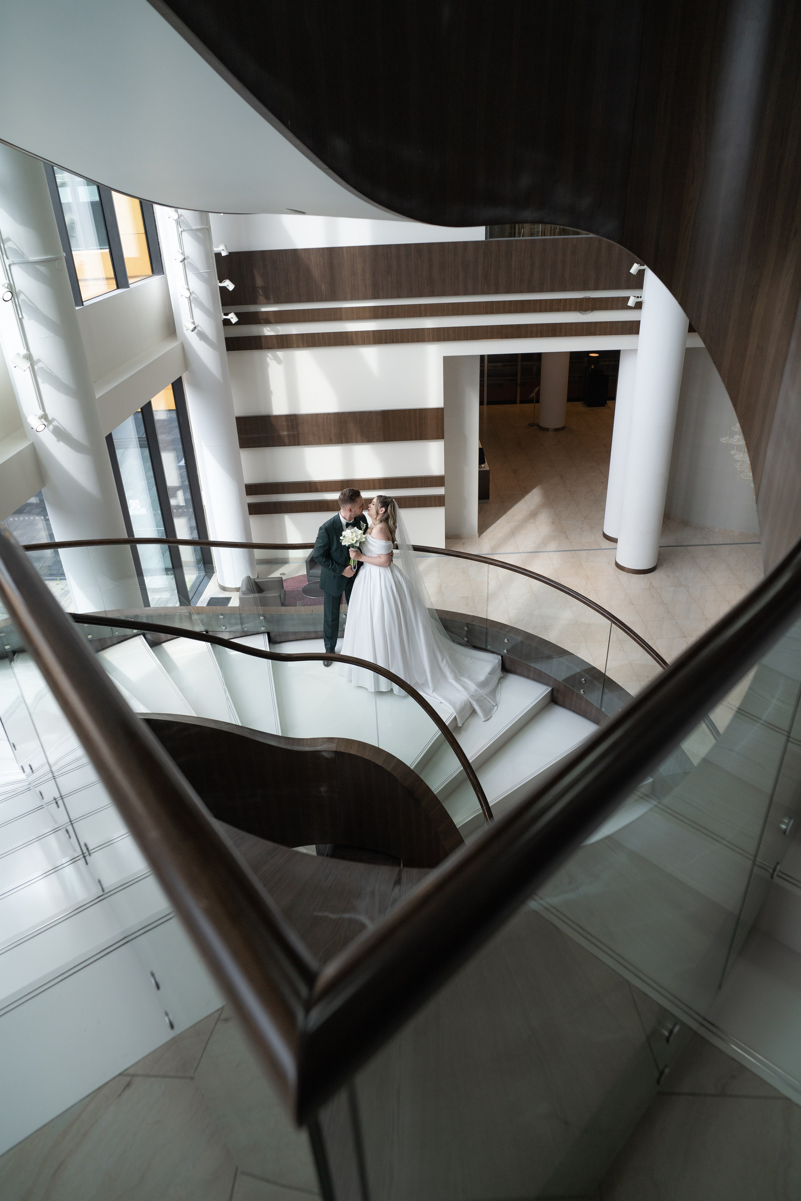 Места для фотосессии зимой в плохую погоду в Санкт-Петербурге. Свадебный фотограф Александр Невский в Санкт-Петербурге