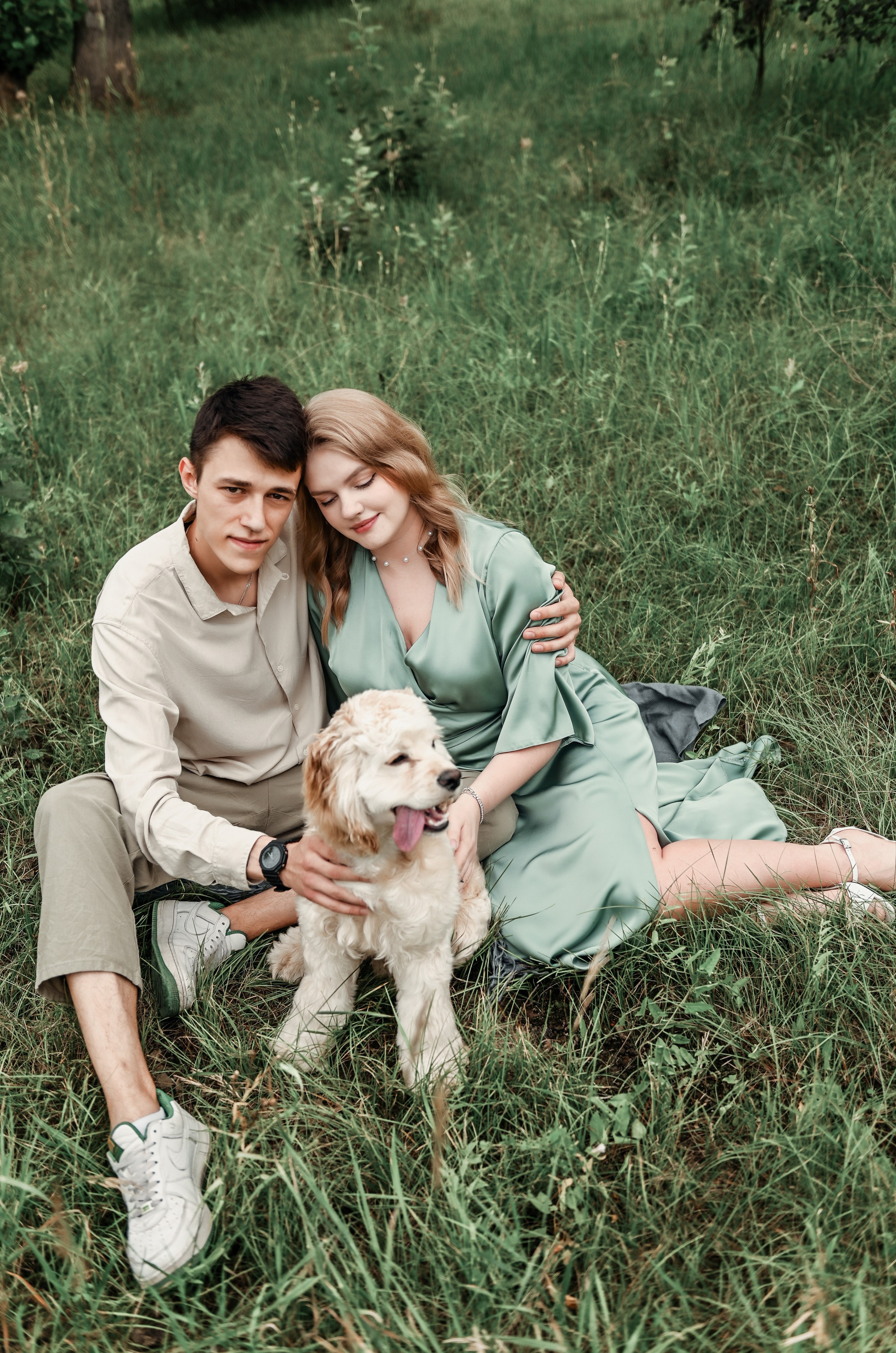 Love story прогулка вместе с песиком))). Свадебный, семейный, детский, контент фотограф в Омске Максим Ильин