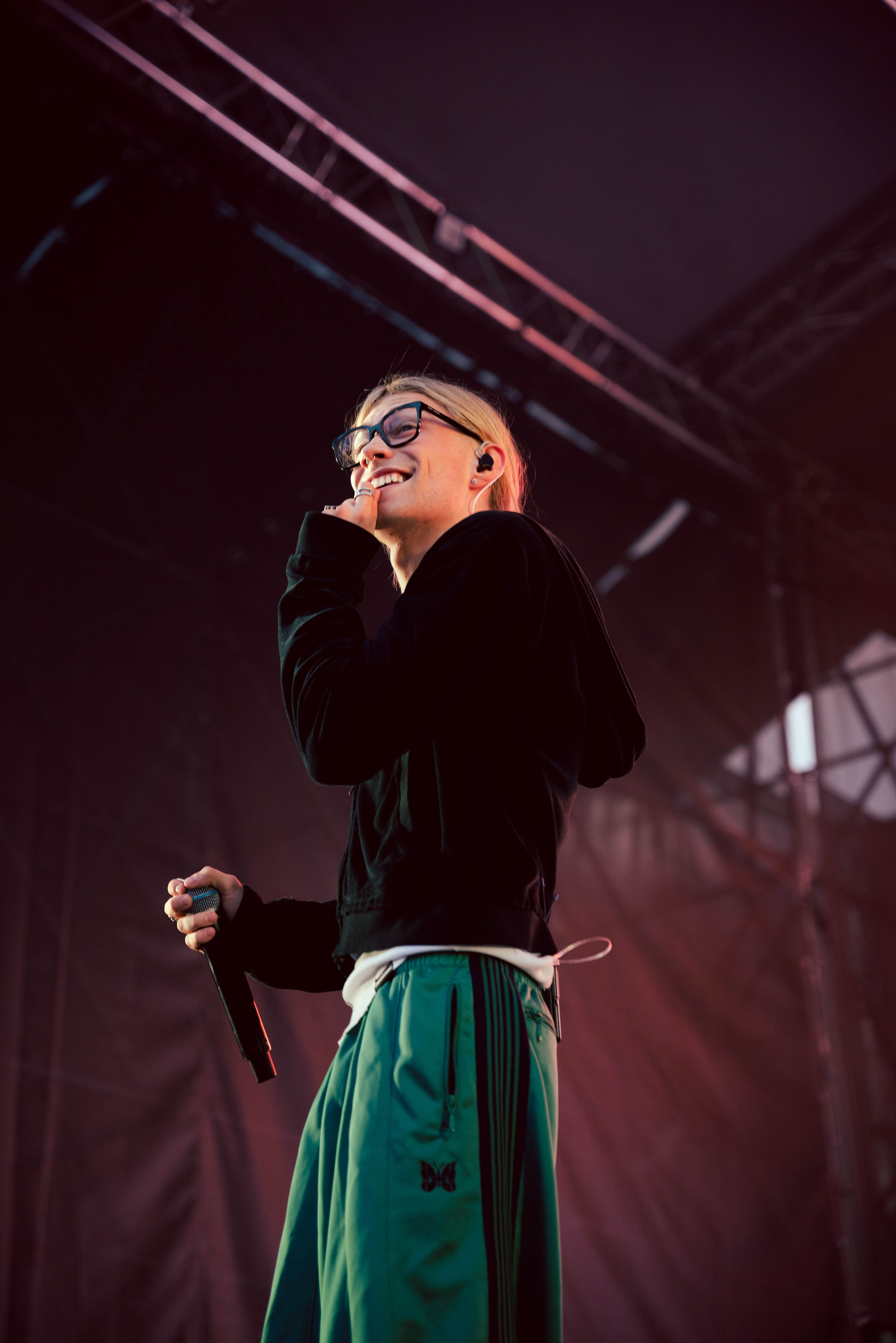 Концерт NKEEI, ARTEM SHILOVETS, UNIQE. Фотограф Нетбай Ксения в Москве Калуге