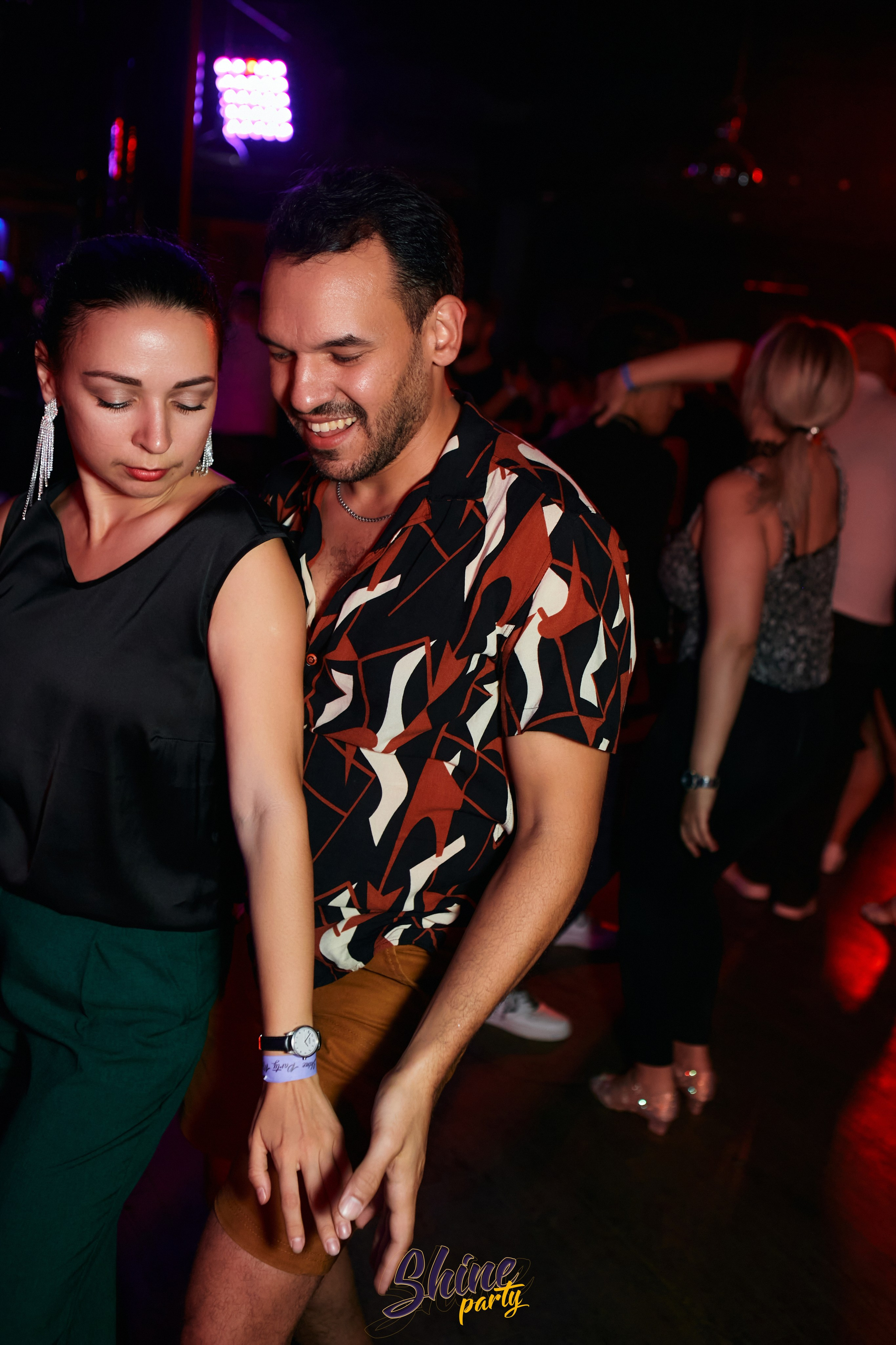 Shine party bachata. Свадебный фотограф