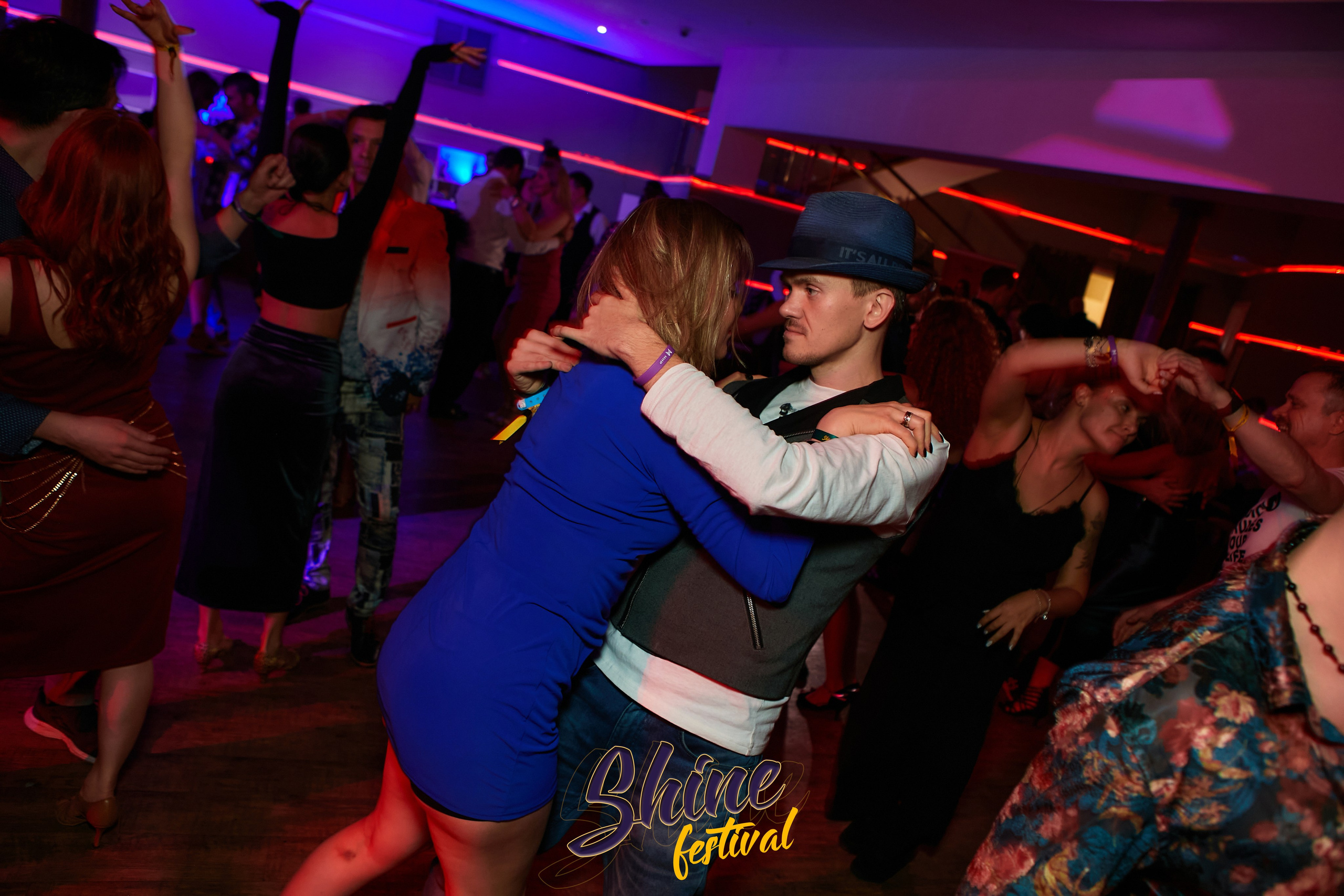 Shine party Moscow. Свадебный фотограф