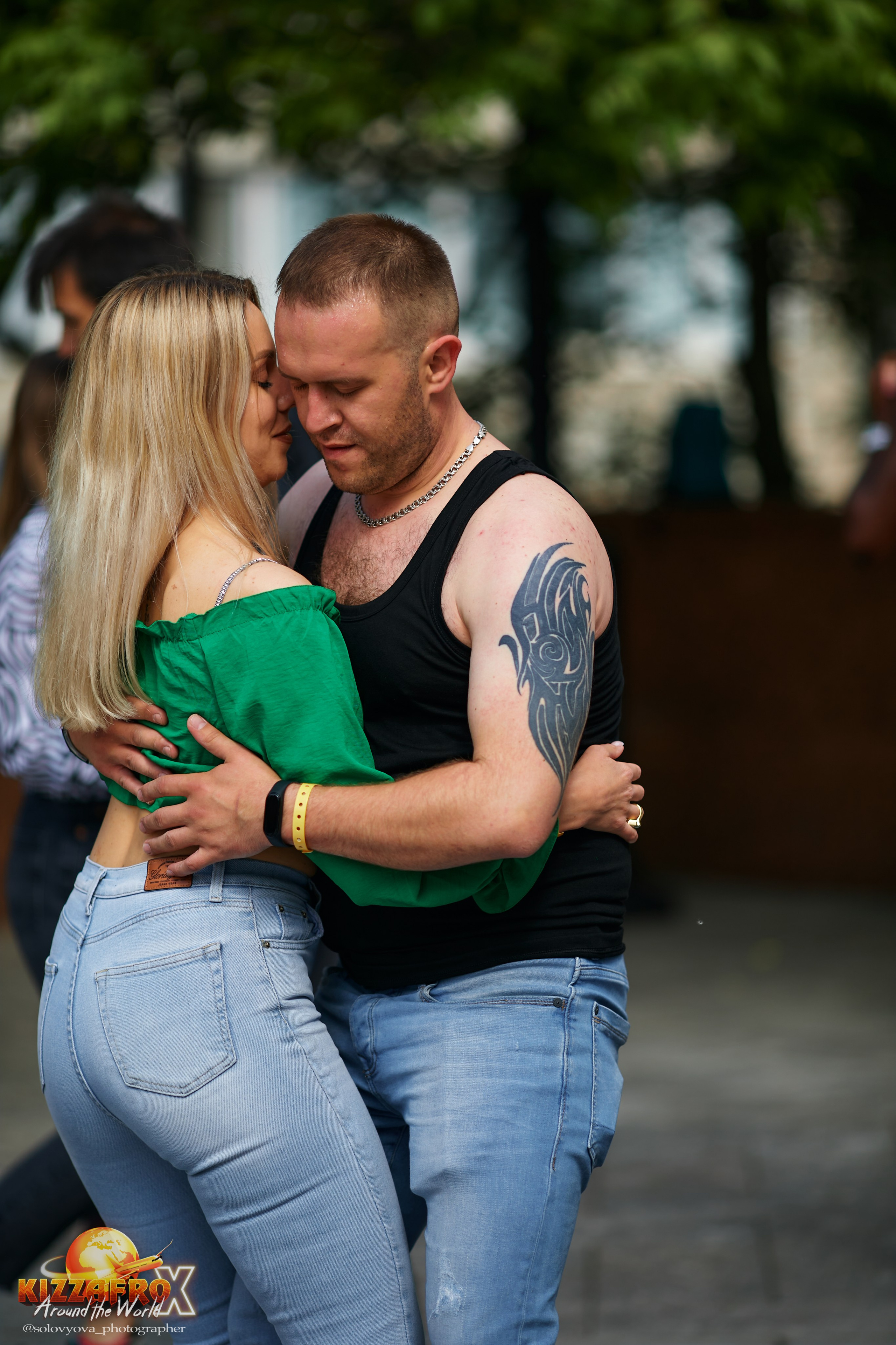 OPEN-AIR KizzAfro. Свадебный фотограф