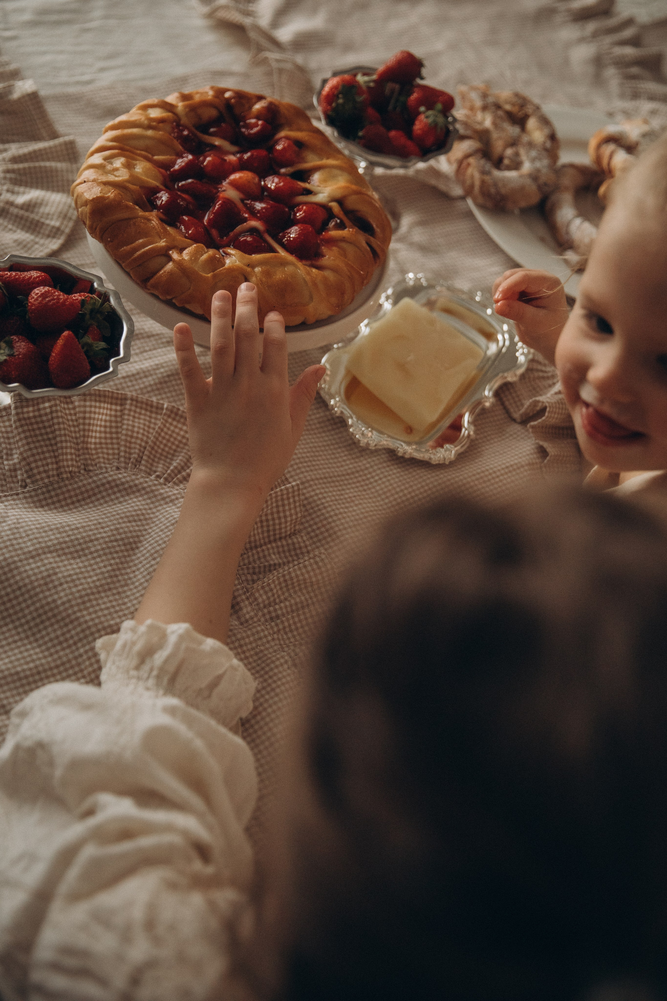 Клубничный пирог. Фотограф  Челябинск Варвара Шарапова