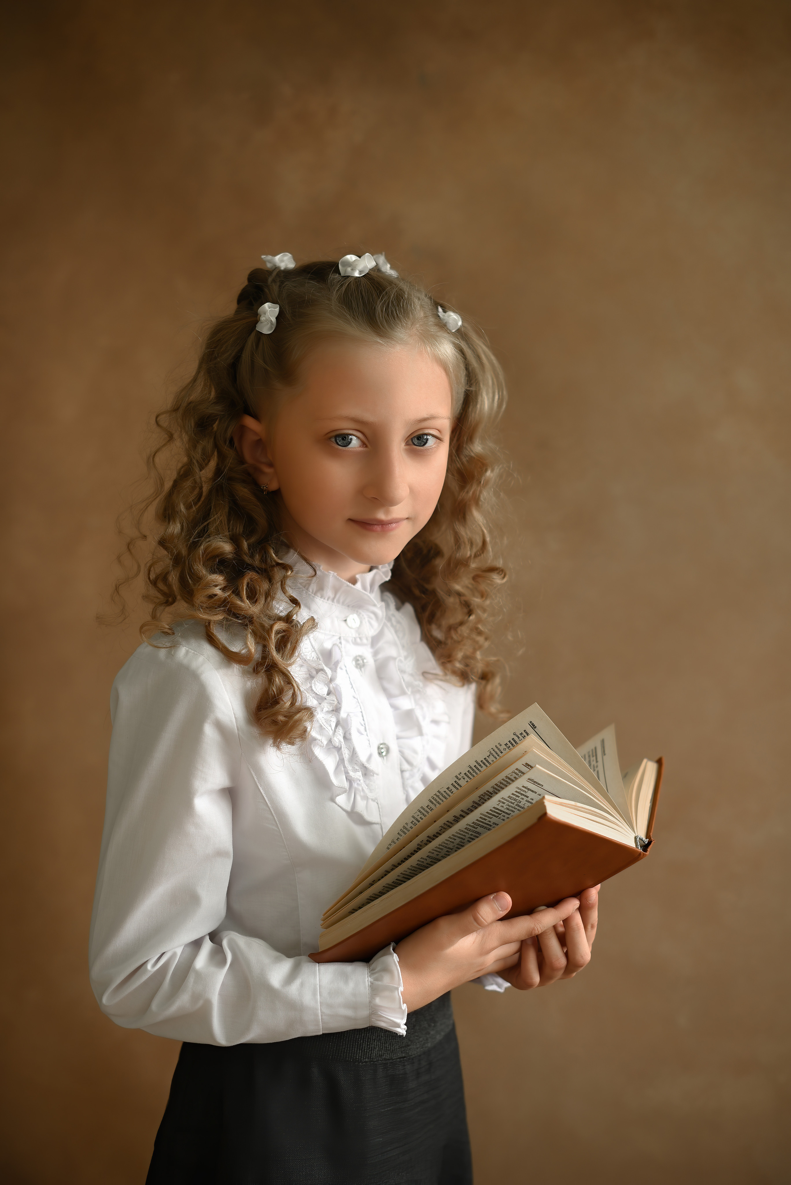 Началка. Выпускные альбомы в Кургане, Твой альбом, Книга