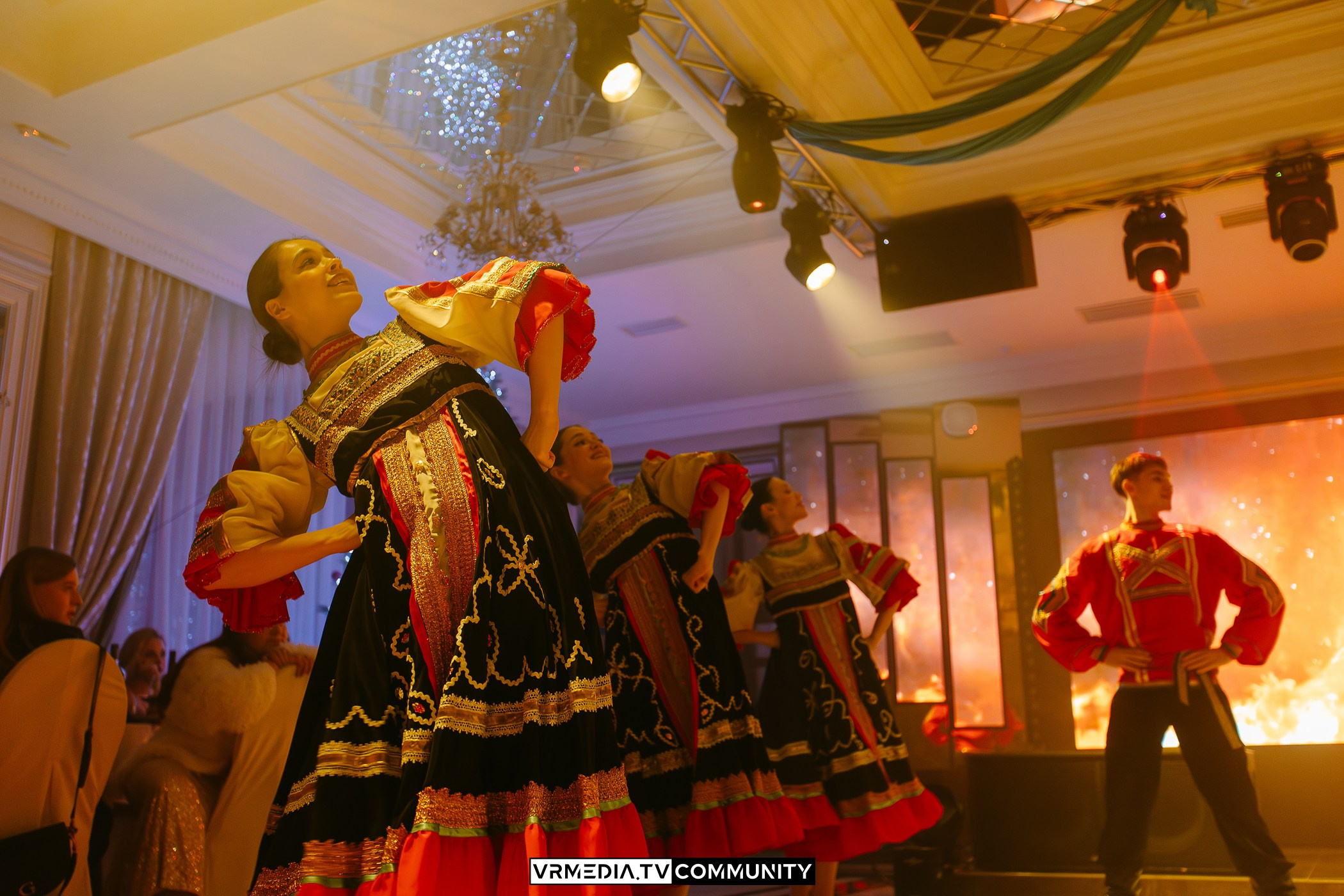 Мюзикл «12 Месяцев» в ресторане «Лазурный берег»