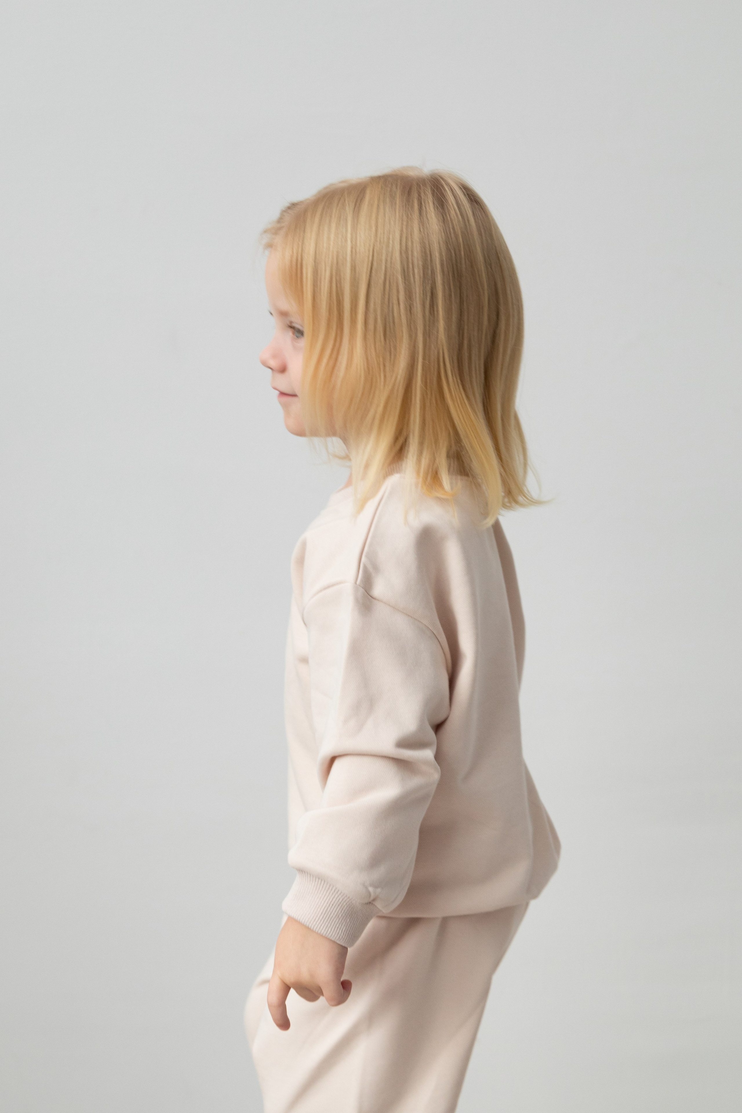 Фотосессия детской одежды для маркетплейсов Wildberries, Ozon. Детский и контент фотограф Надя Волкова Санкт-Петербург