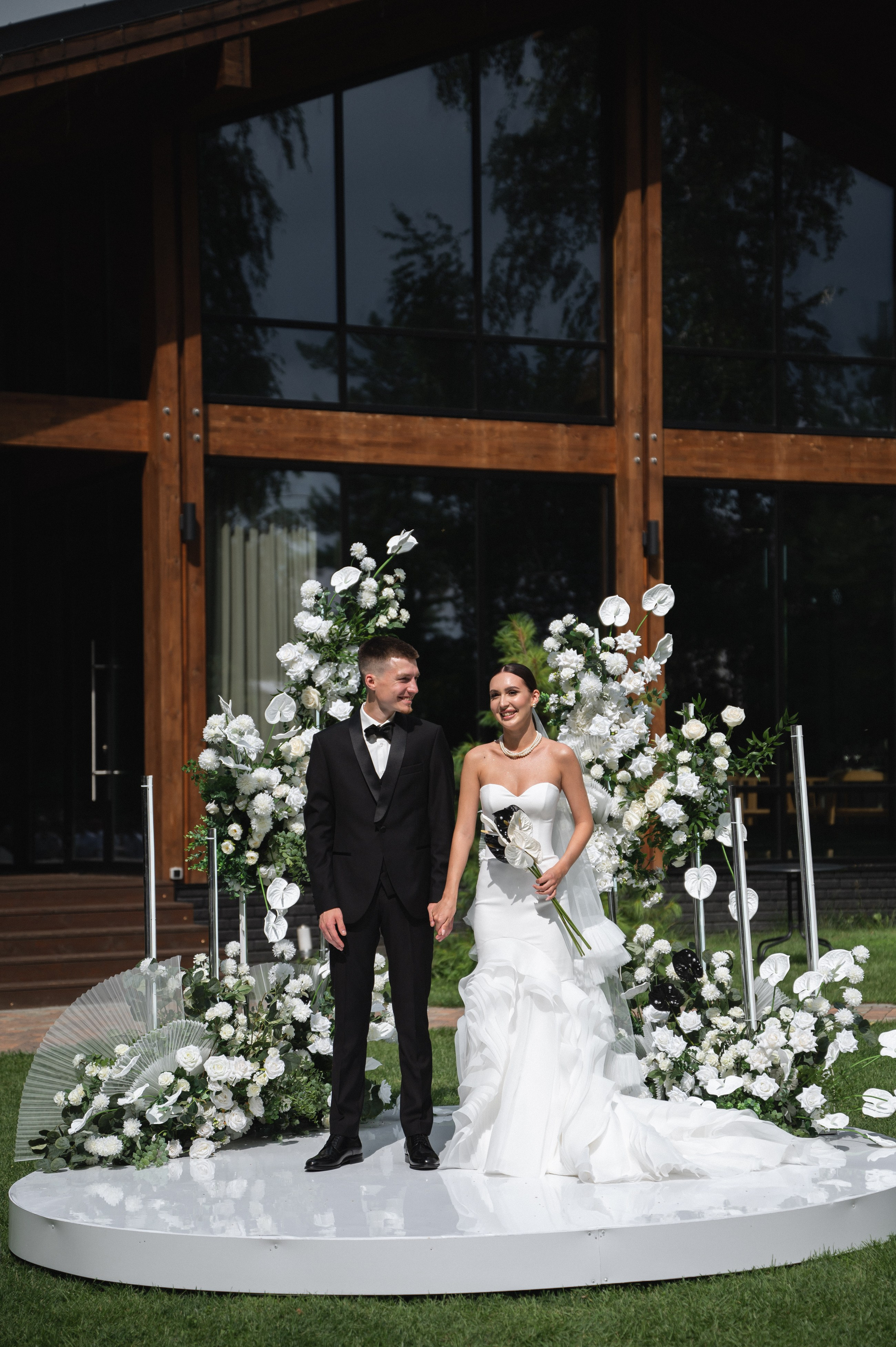 Артём и Софья, Lesnoy Village. Свадебный фотограф Наталья Доронина