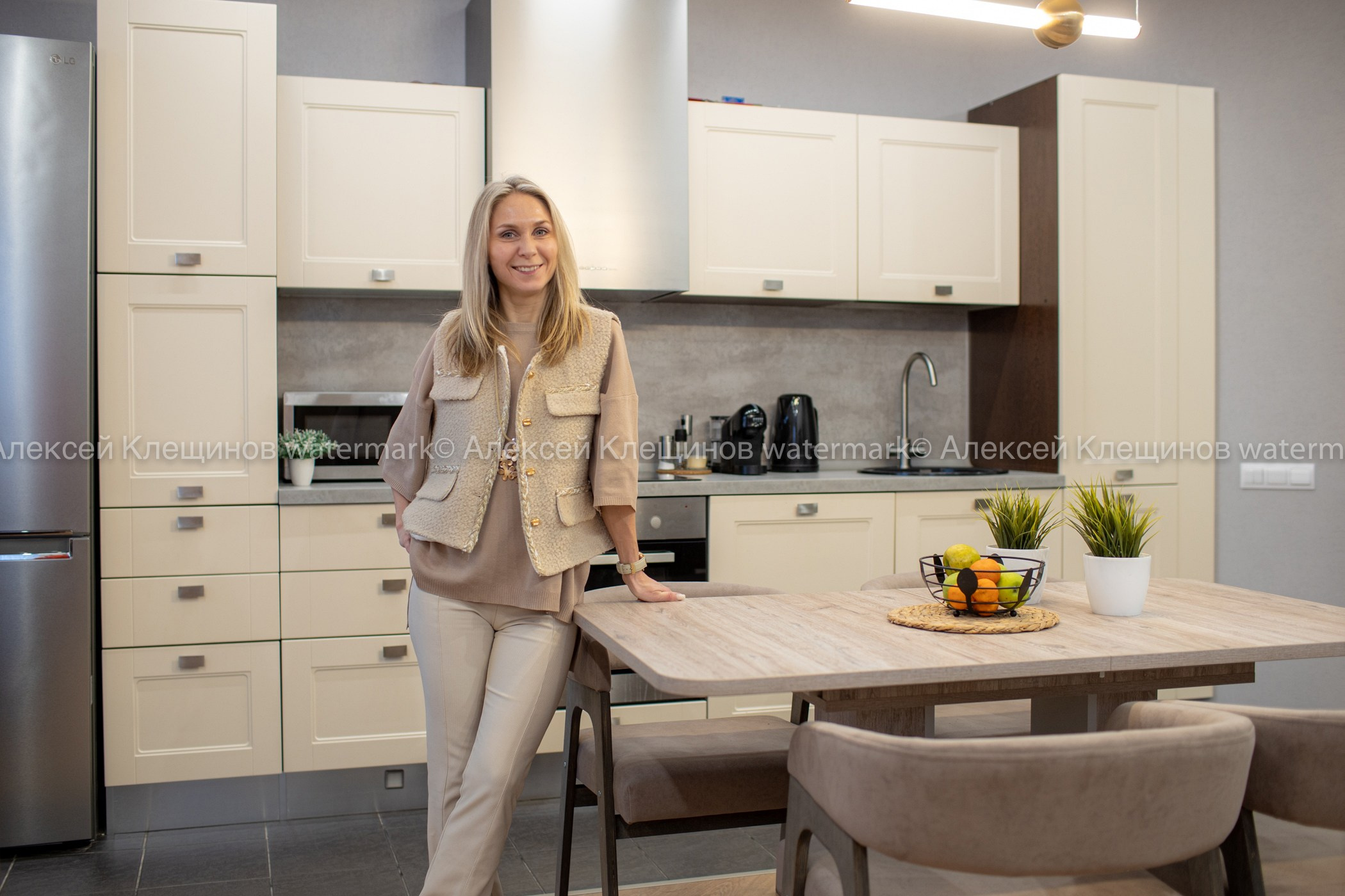 Квартира 100 м² «Нескучный серый и розовый фламинго». Батракова Наталья дизайнер интерьеров Санкт-Петербург Москва Архангель