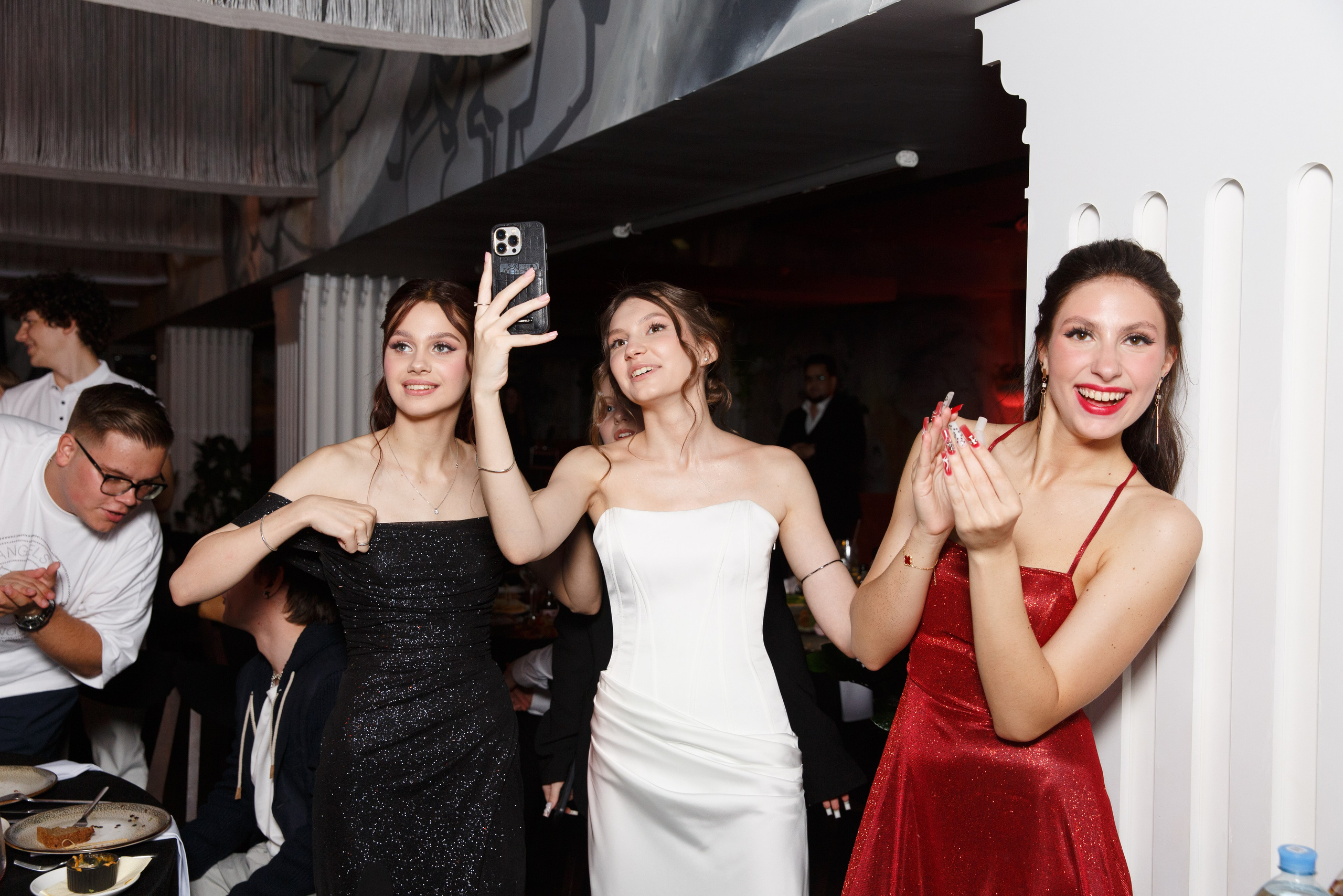 Фотограф на выпускной в Нижнем Новгороде. Фотограф в Нижнем Новгороде Александр Хамов