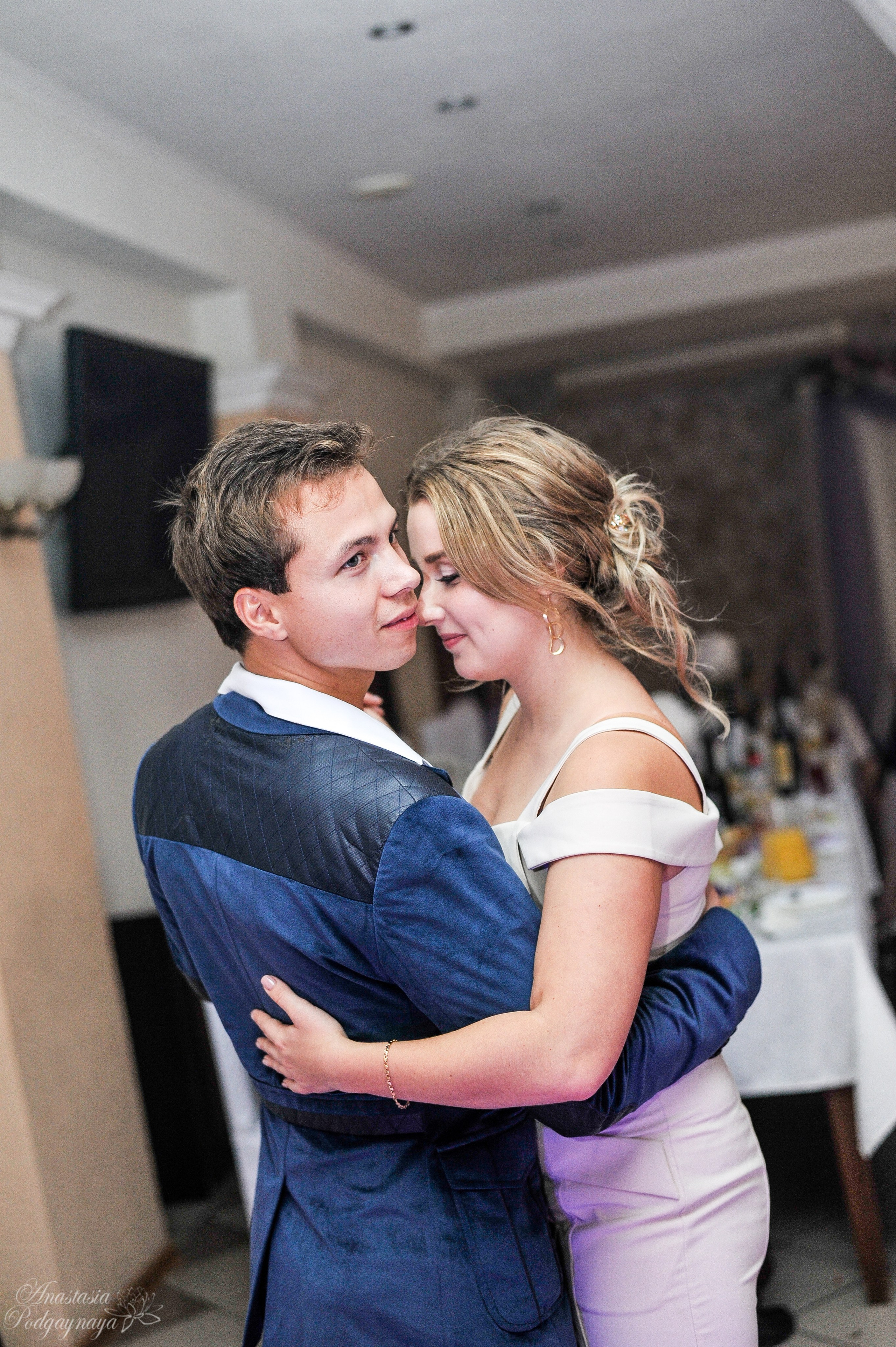 Дмитрий и Анастасия. Семейный и женский фотограф, контент фотосессия в Екатеринбурге