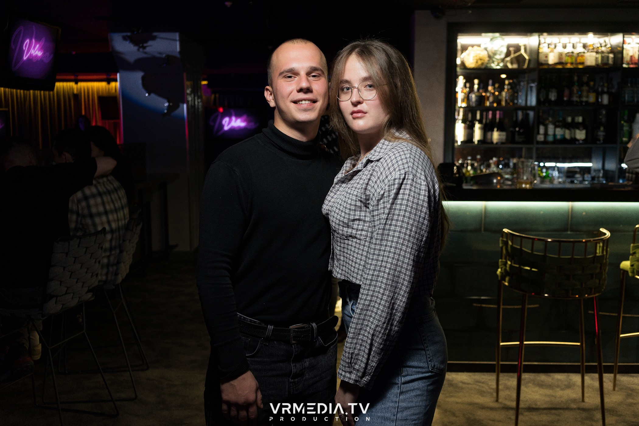 Dance в караоке-баре «Volna»