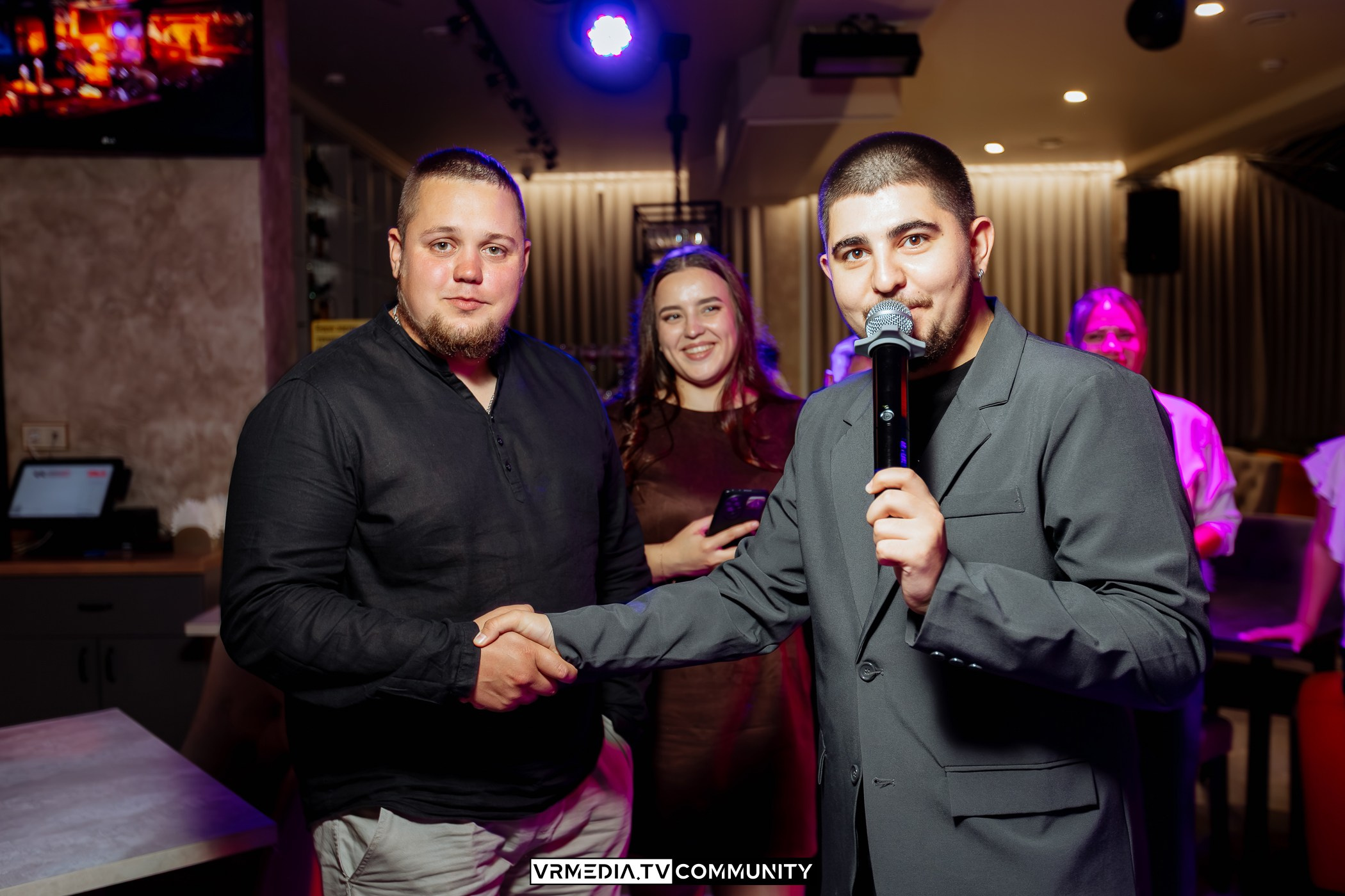 Выходные в караоке-баре «Империя»