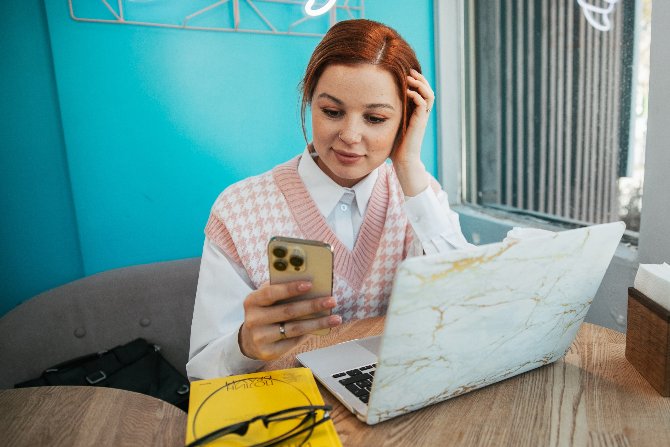 SMM-специалист. Фотограф Анна Сорокина