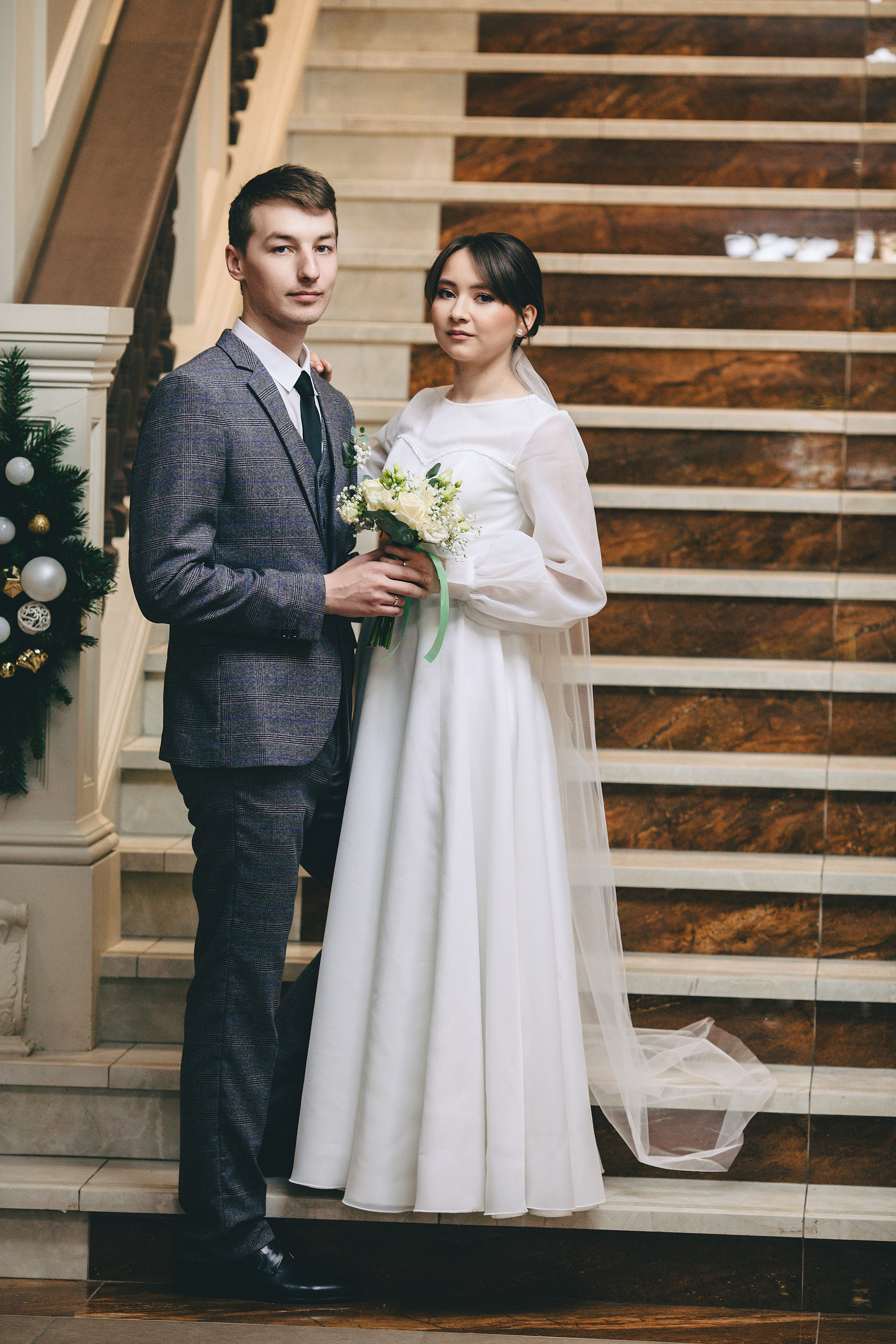 Свадебная фотосессия в национальной библиотеке Удмуртской Республики. Дима Никитин свадебный и семейный фотограф в Ижевске и Удмуртии с 2007 года