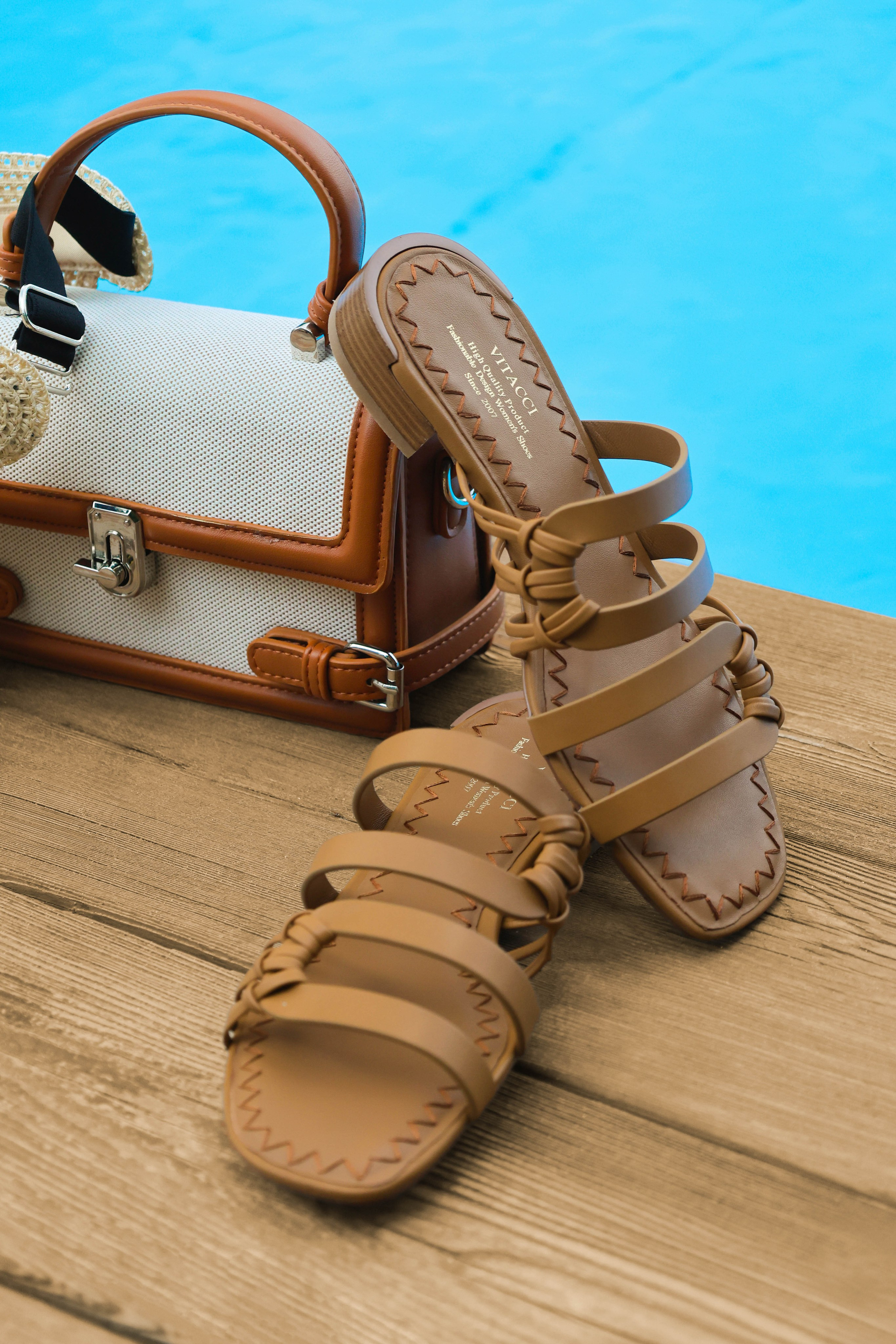 Club City. Предметный фотограф Артём Йома