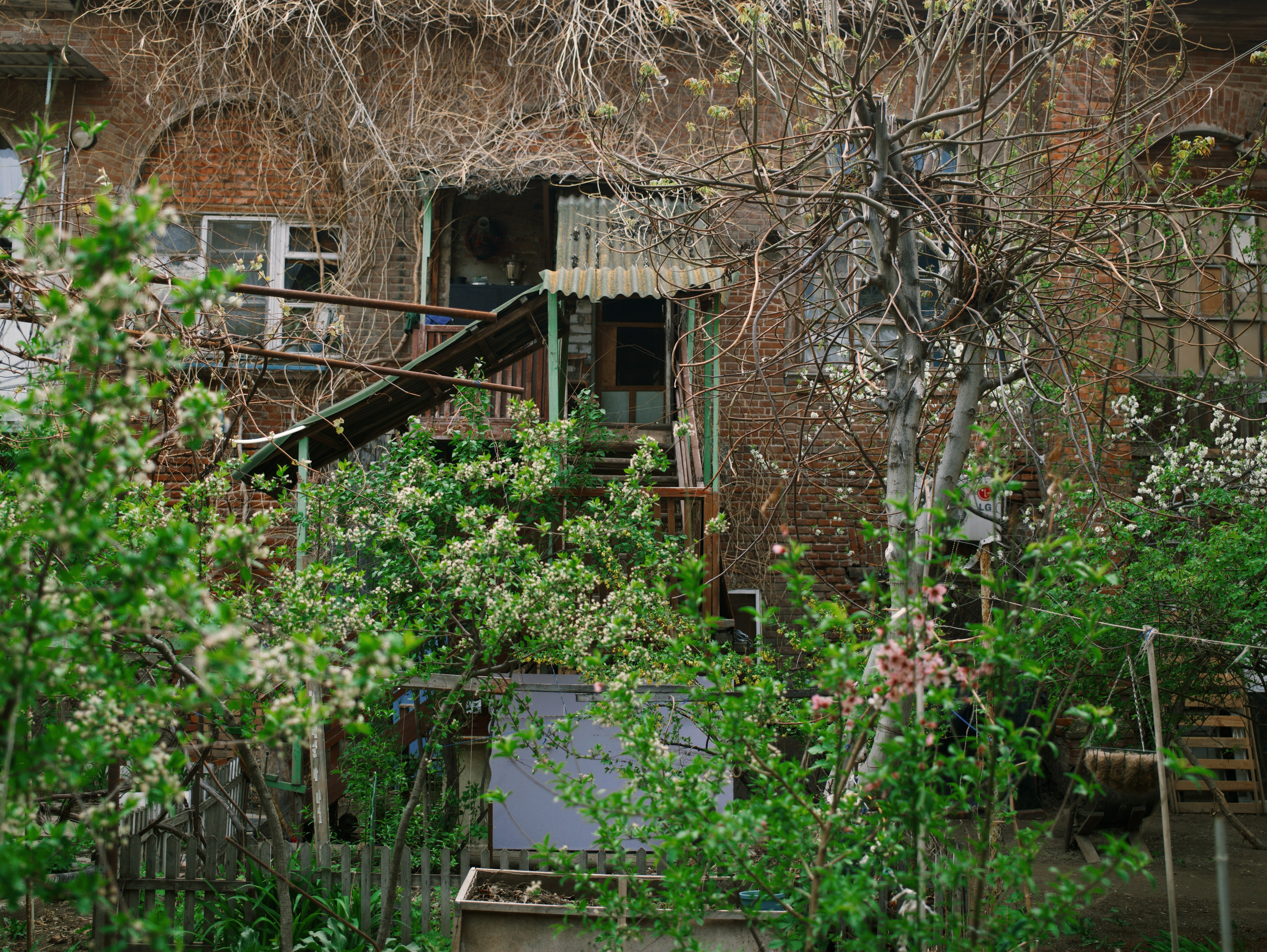 City On The Edge. Dmitry Ermakov. Documentary photographer