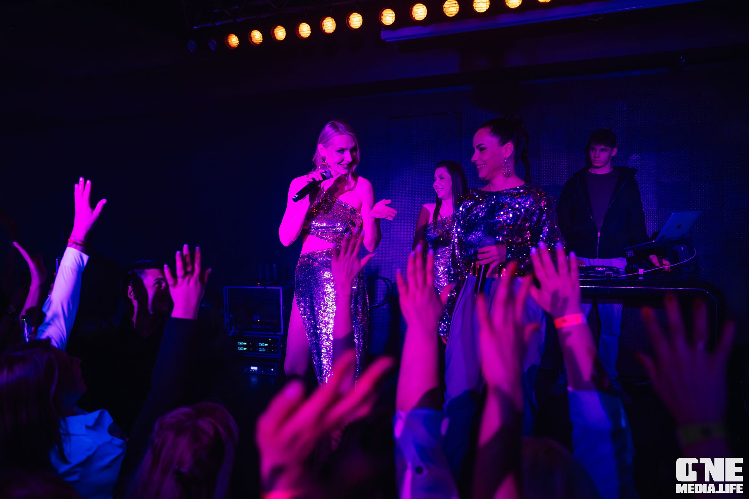 Концерт группы стрелки в Планете 13 апреля. One Media Life: фоторепортажи, фотоотчеты с мероприятий и заведений