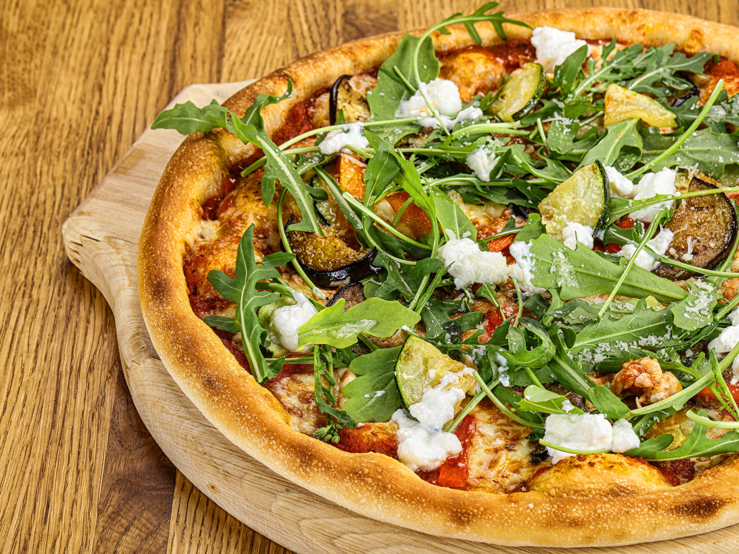 Фотосъемка пиццы. Заказ по тел.: +7 (906) 006-90-22. Фуд-фотограф Андрей Старостин — съемка еды в Москве. 9000 руб. в час