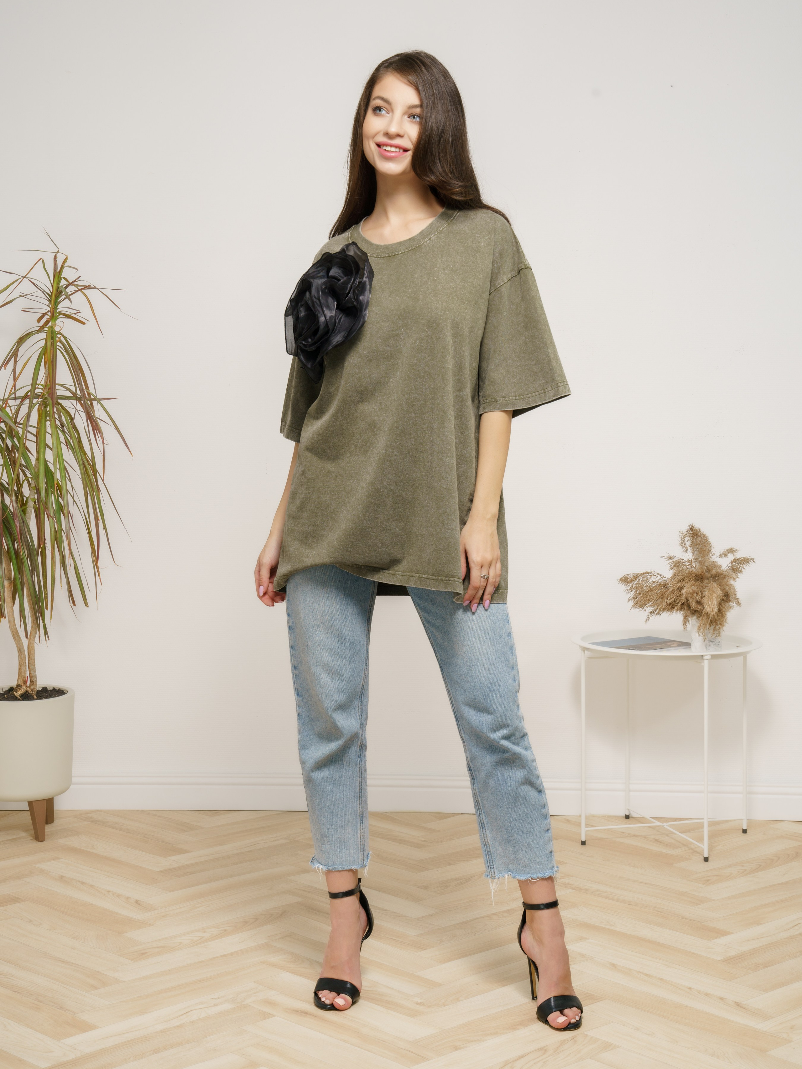 Анна, 40-42 р-р, рост 168. KED Production — продакшн из СПб. Создаём фото, видео и контент, который помогает брендам и селлерам продавать больше