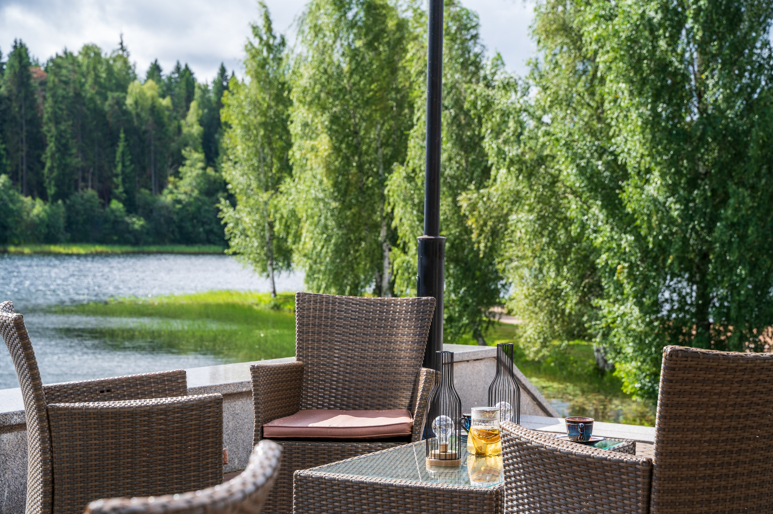 Ресторан на территории Дома отдыха «Валдай». Интерьерный фотограф в Сочи Элина Габриелян