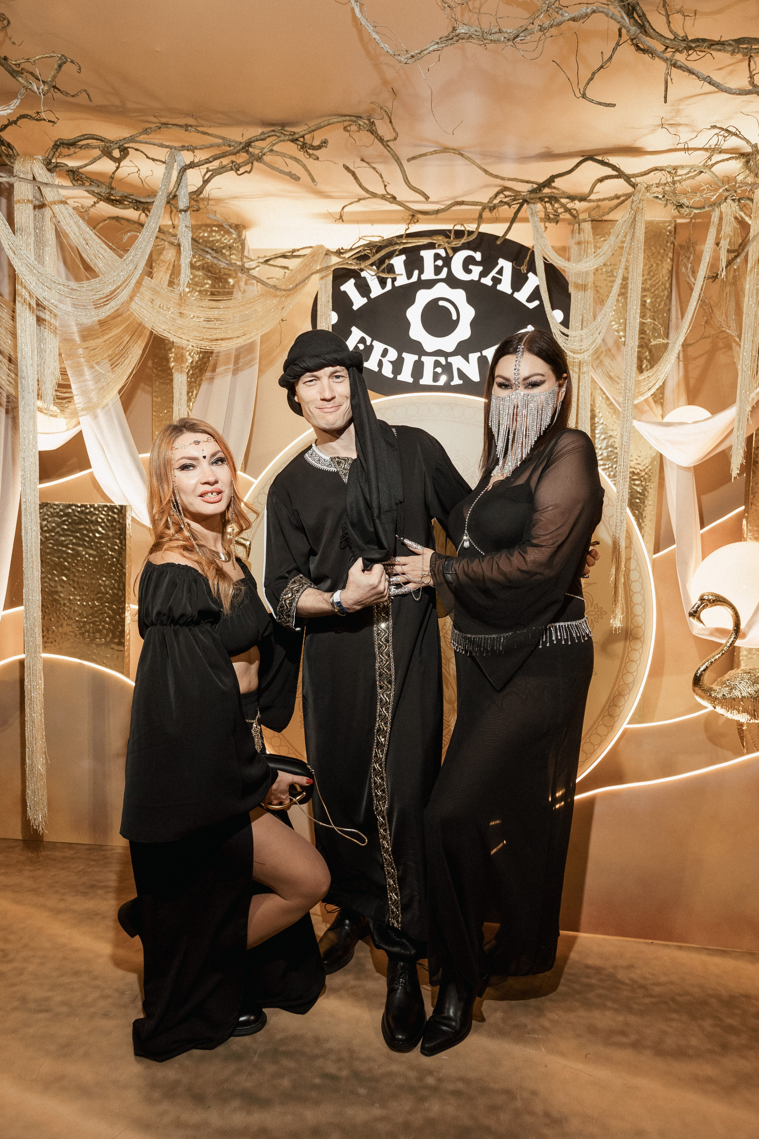 ILLEGAL FRIENDS — MIRAGE [PART I]. СВОИ. ФОТООТЧЕТЫ-СОБЫТИЯ-МЕСТА