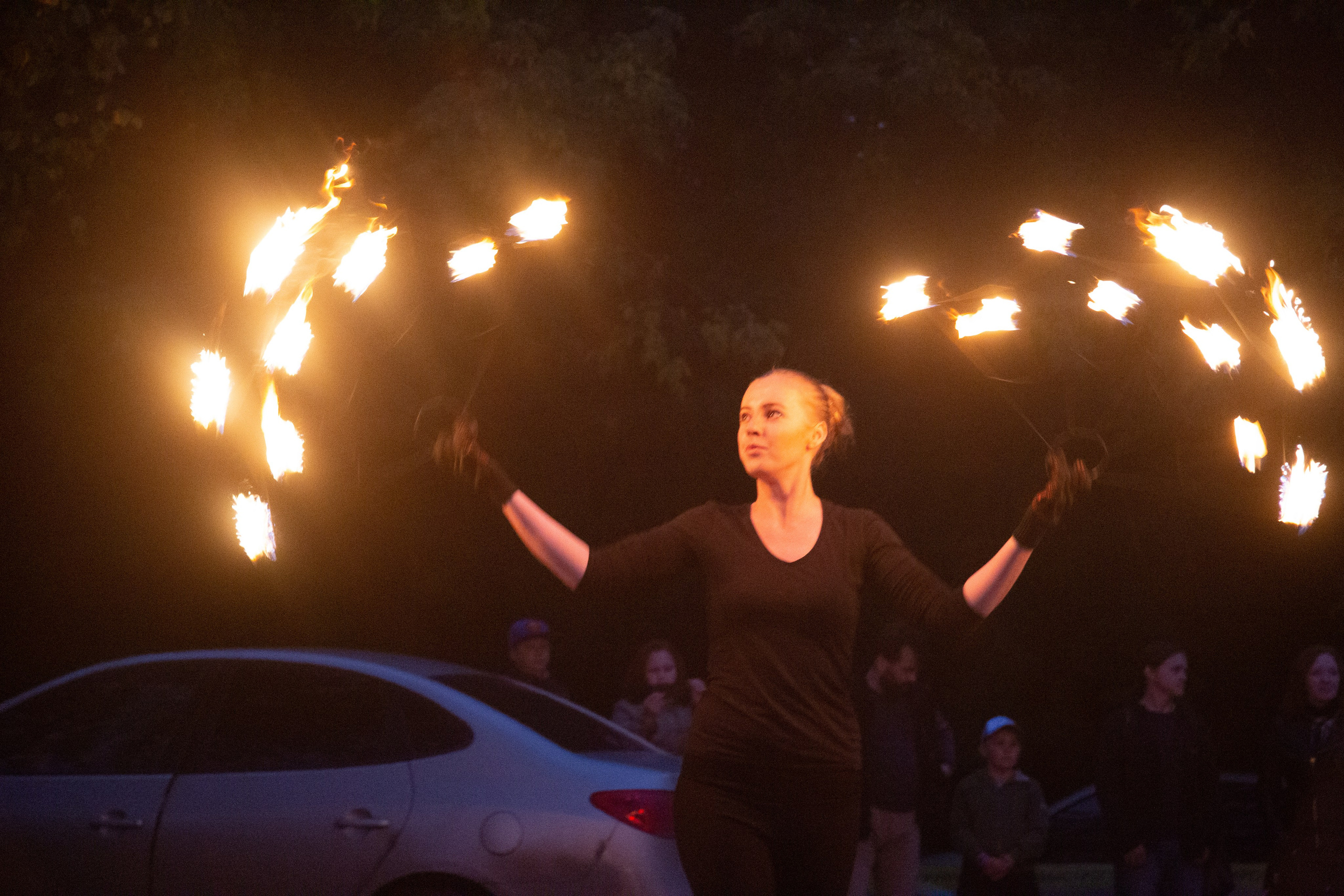 Огненное шоу в Перми. Фотограф Никита Попов. Фотограф Пермь. Фотосессия в фотостудии Перми и на свежем воздухе