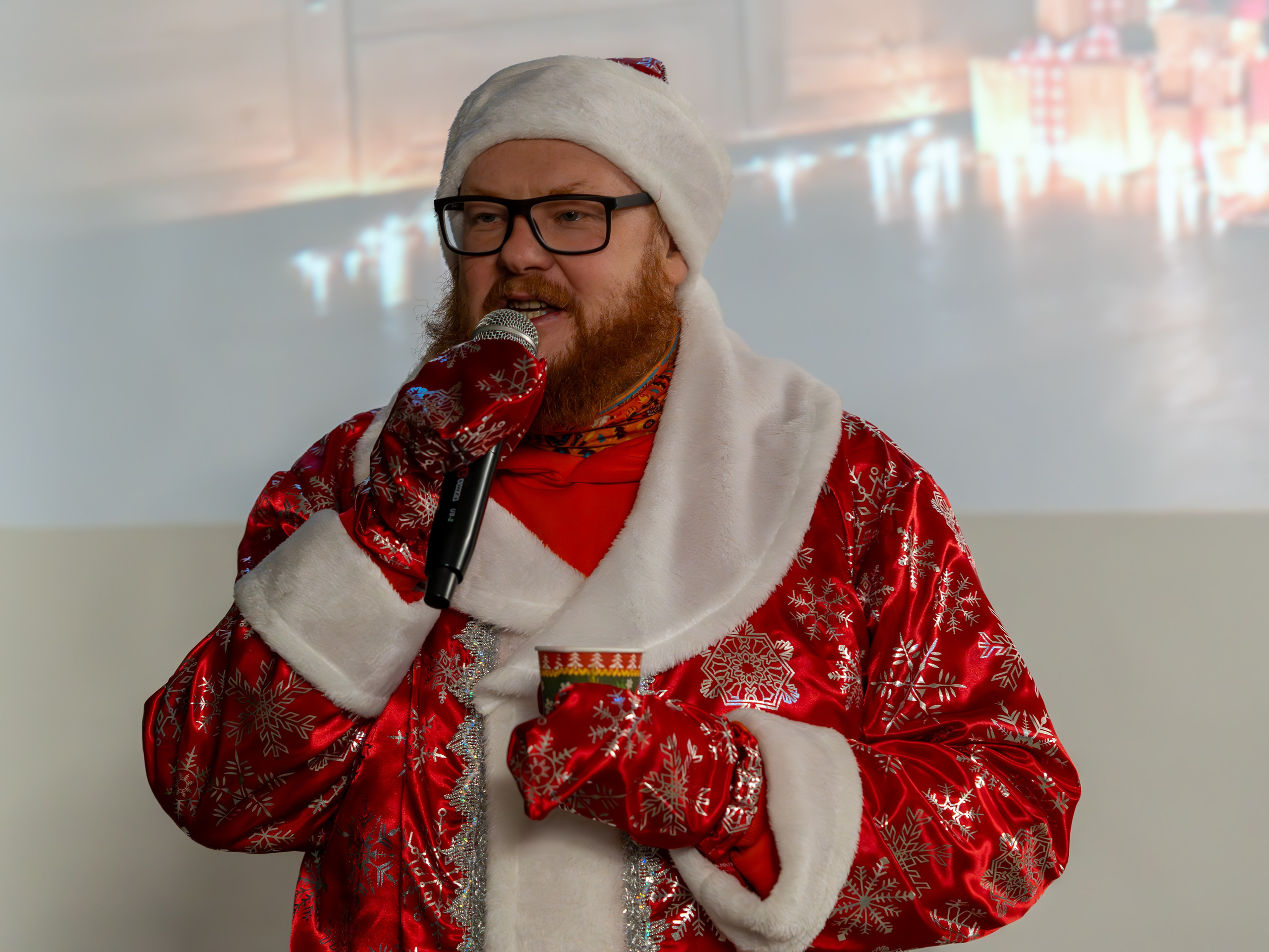 Предновогодняя встреча в пространстве Steford Hub. Репортажный фотограф в Красной Поляне и Сочи Павлюченко Екатерина