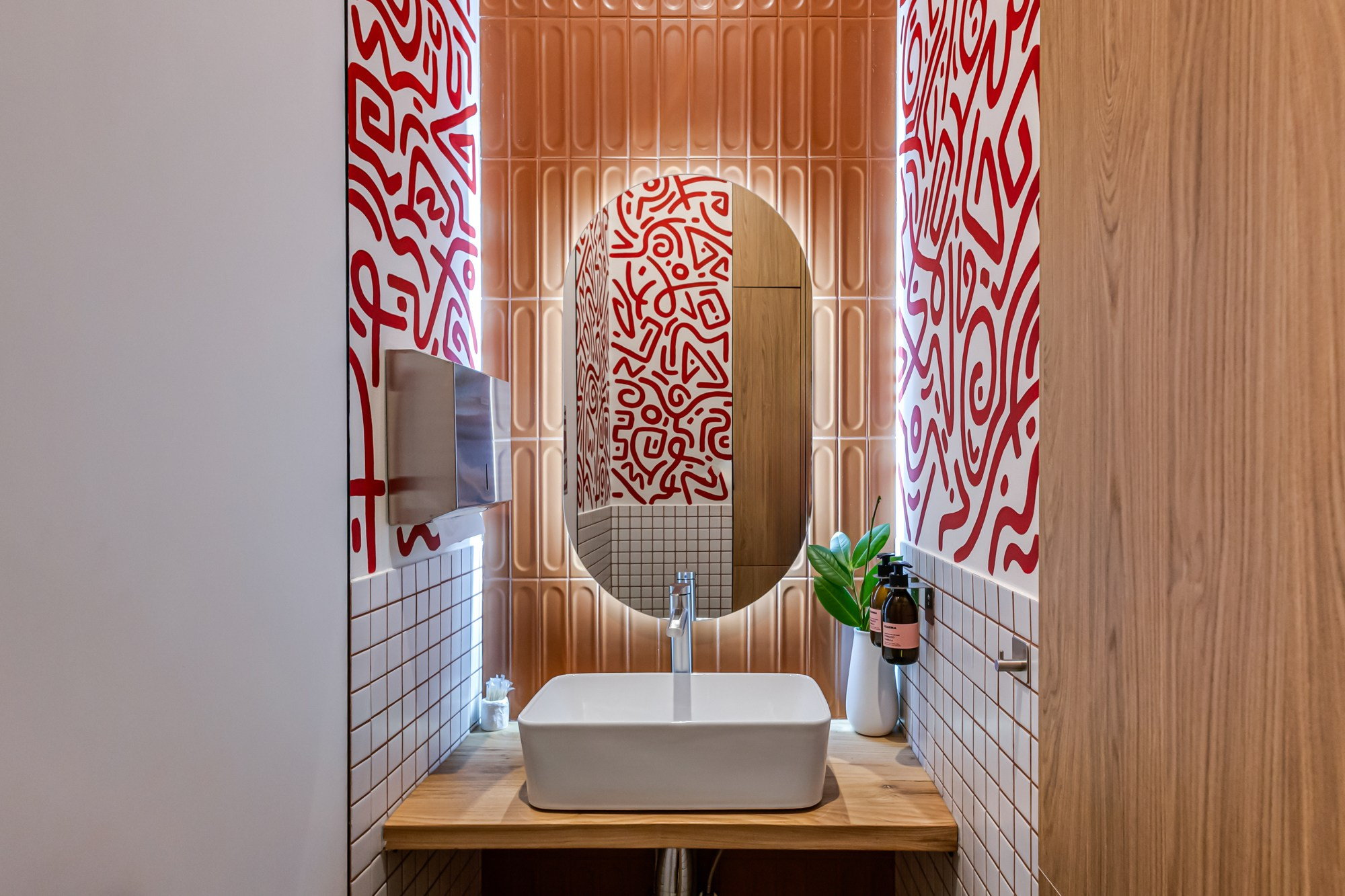 Кофейня KARMA // Сочи. Интерьерный фотограф Дмитрий Горелов