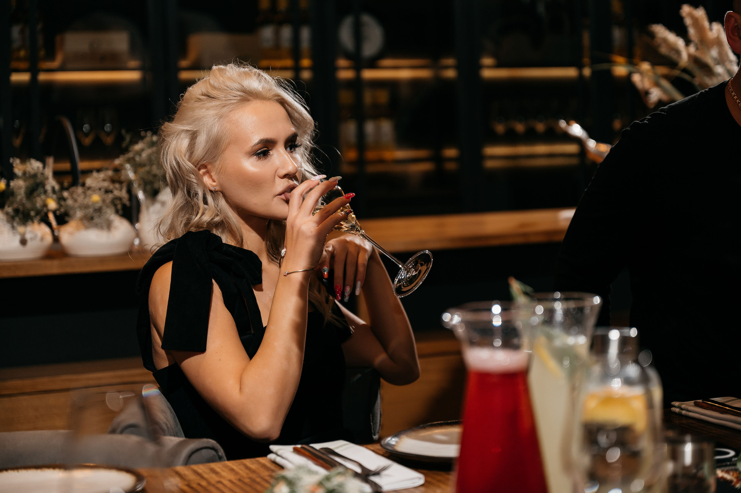 Ужин в Чешуе. Свадебный фотограф в Красноярске