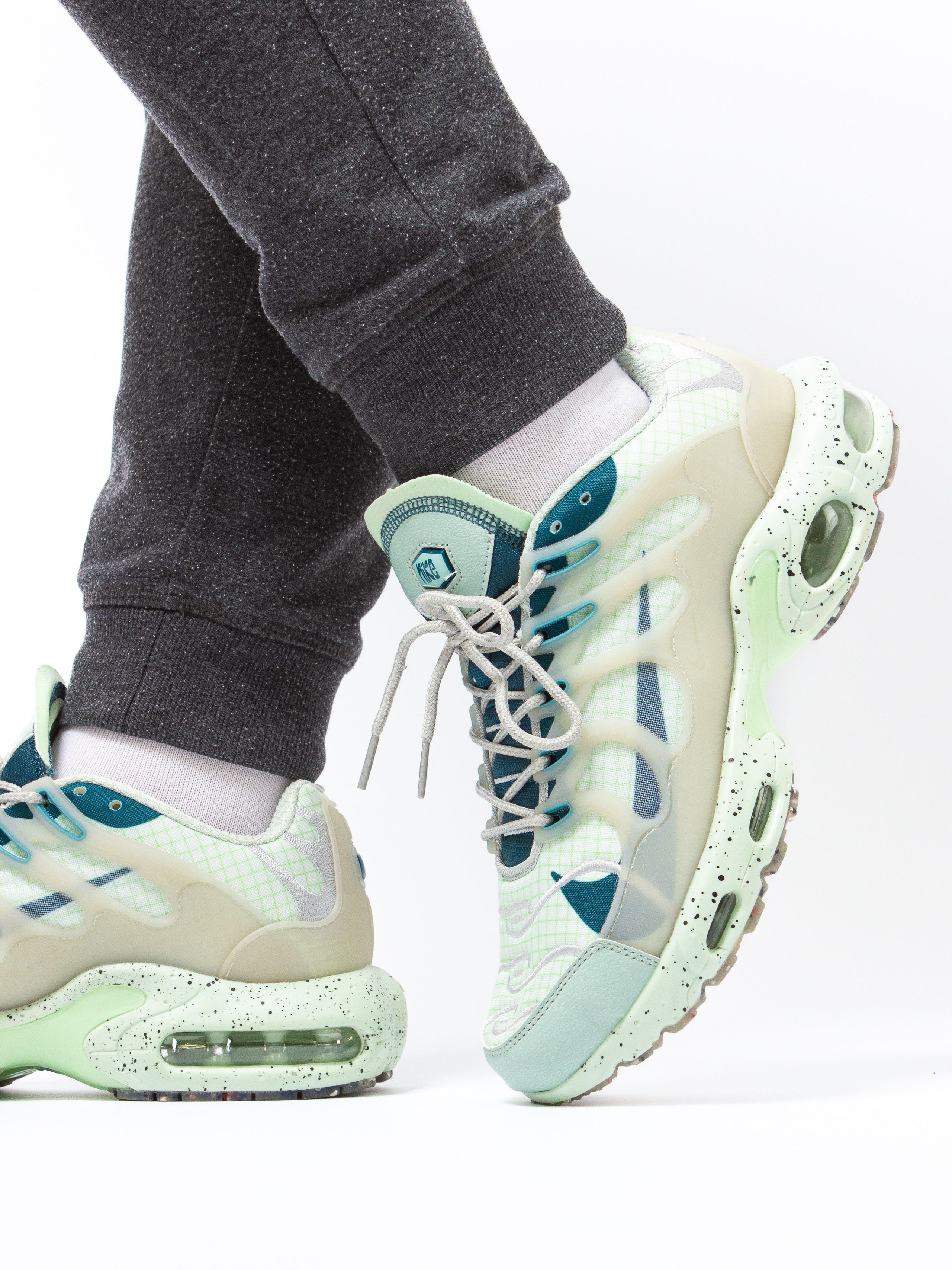 Обувь // Носки. DEWA | фотостудия для маркетплейсов