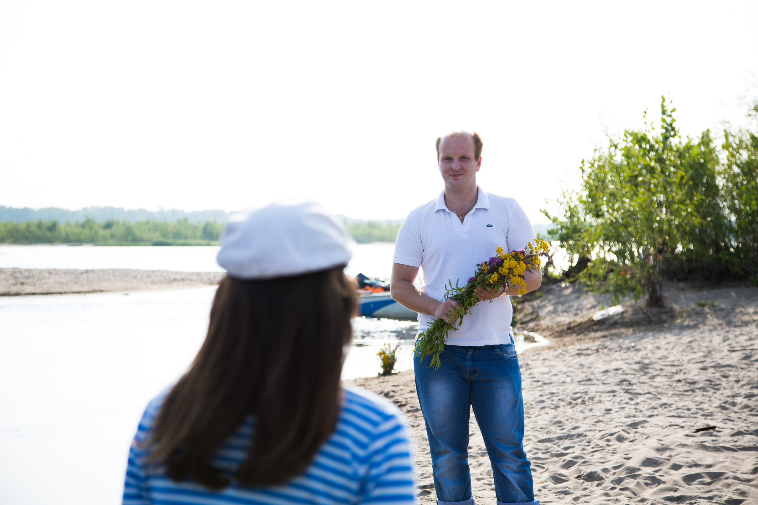 Фотосъемка Love Story на Волге. Свадебный фотограф, видеограф в Самаре, Самарской области. Видеосъемка