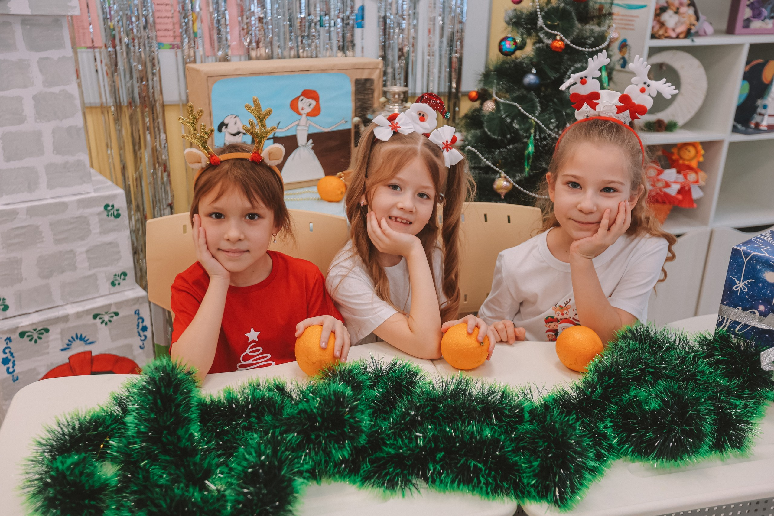 Новогодняя в школе 2 класс. Семейный фотограф Тюмень, фотограф на роды Салмина Мария