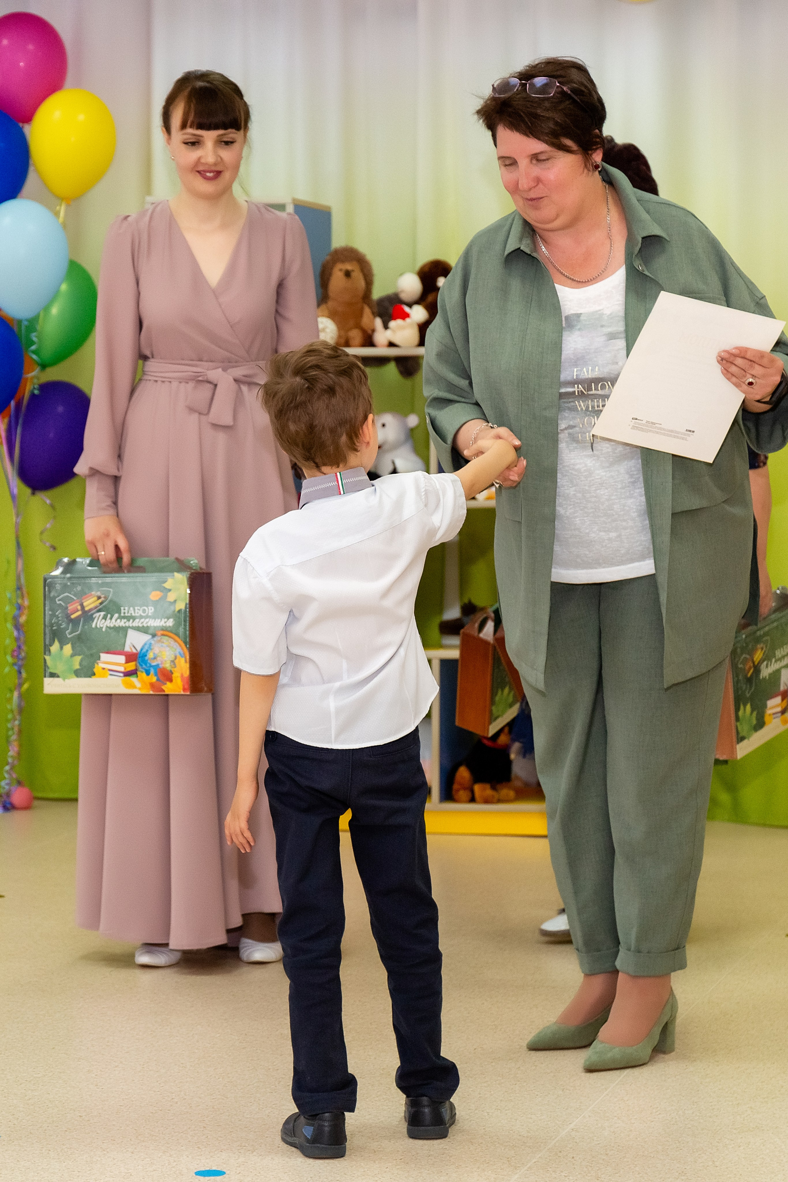 Выпускной. Детский сад «Тигрёнок». Стильный выпускной альбом Владивосток фотограф Вероника Мигачева