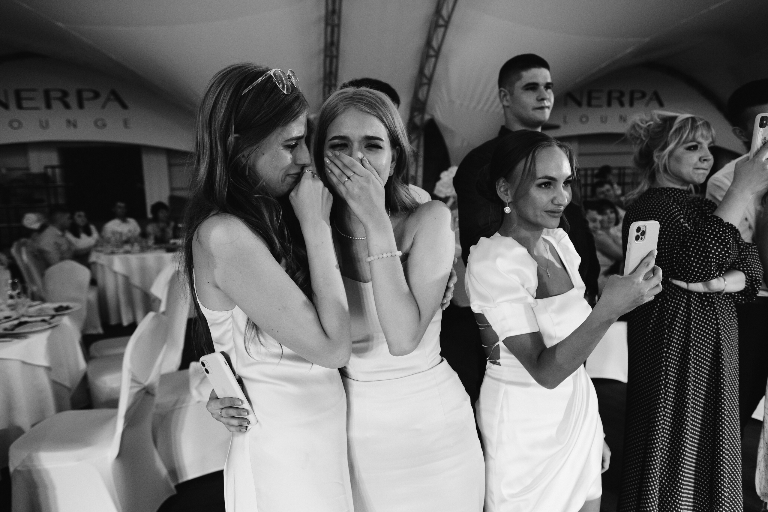 Живые фотографии свадебного дня Александра и Алёны в Ульяновске. Свадебный и семейный фотограф в Ульяновске Анастасия Мышенкова